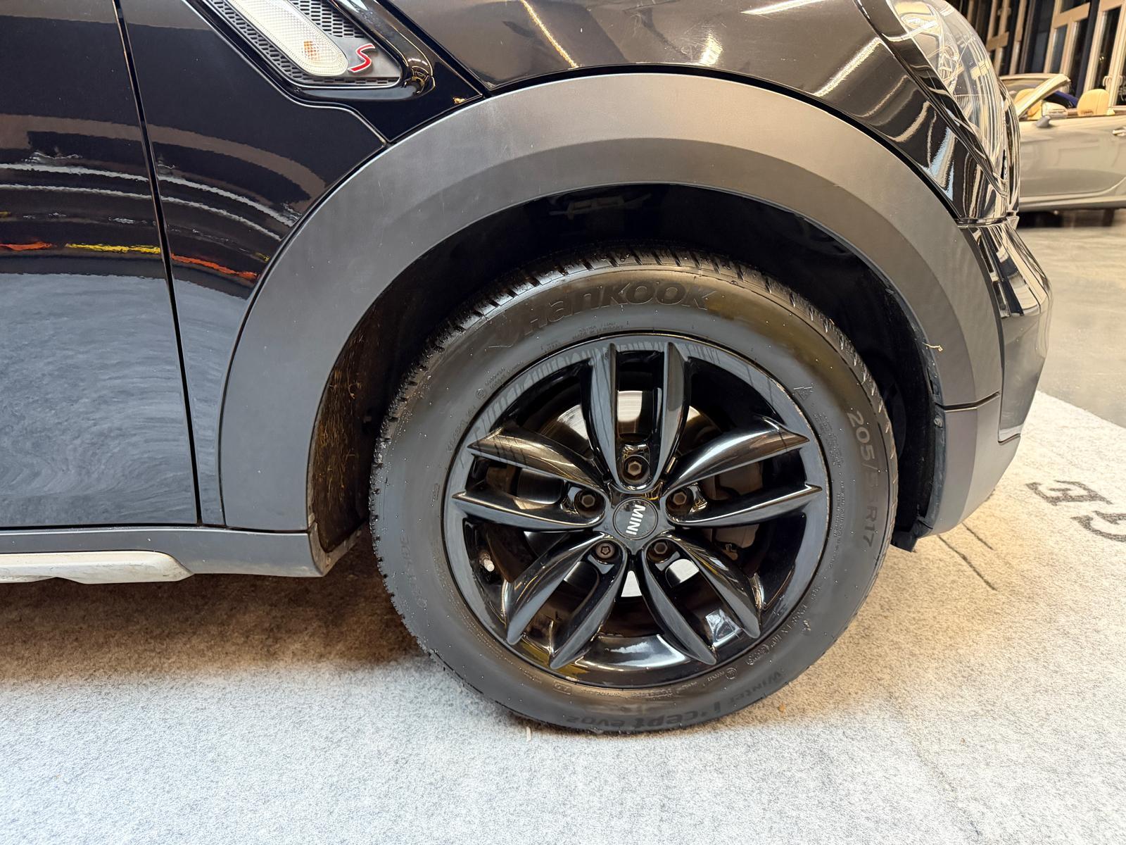 MINI Countryman R60 2.0 SD Cooper ALL4-image-9