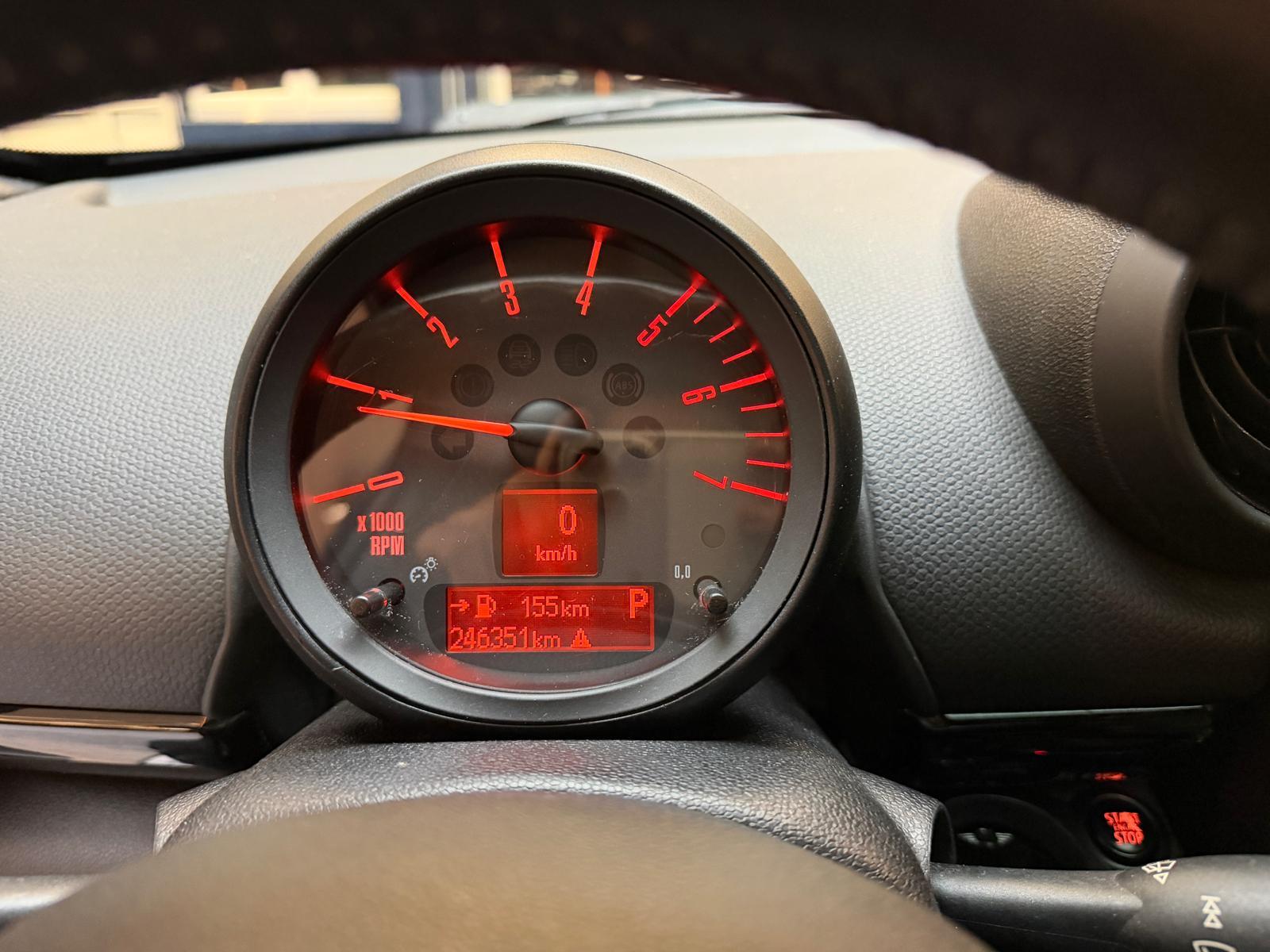 MINI Countryman R60 2.0 SD Cooper ALL4-image-21