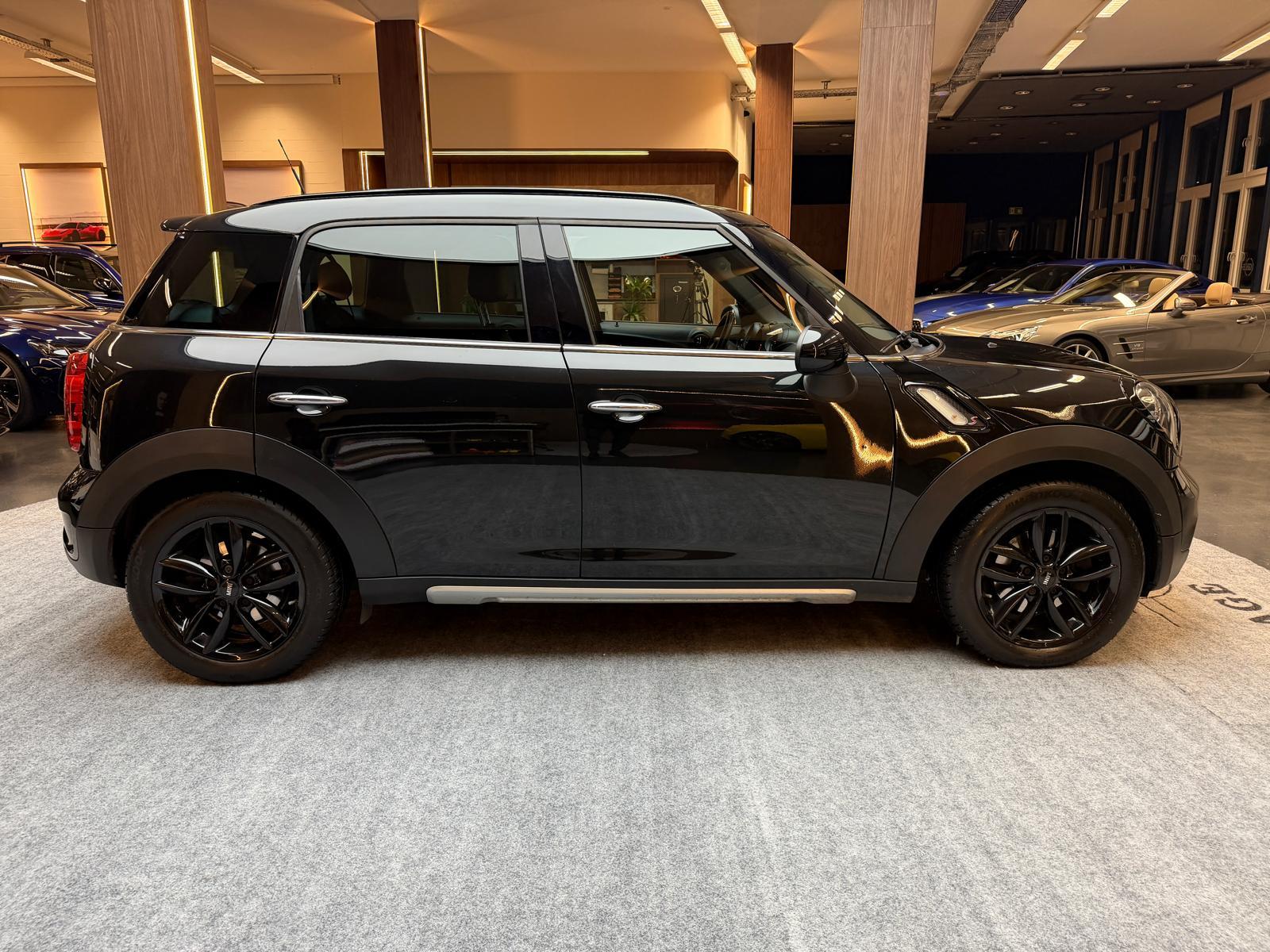 MINI Countryman R60 2.0 SD Cooper ALL4-image-8