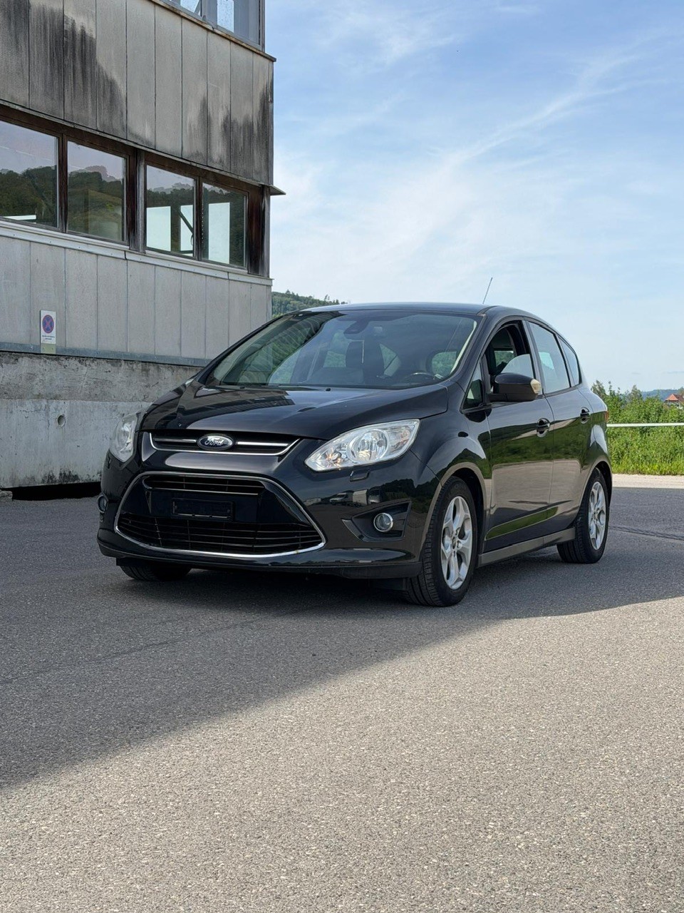 FORD C-Max 1.6 Ti-VCT Titanium-image-1