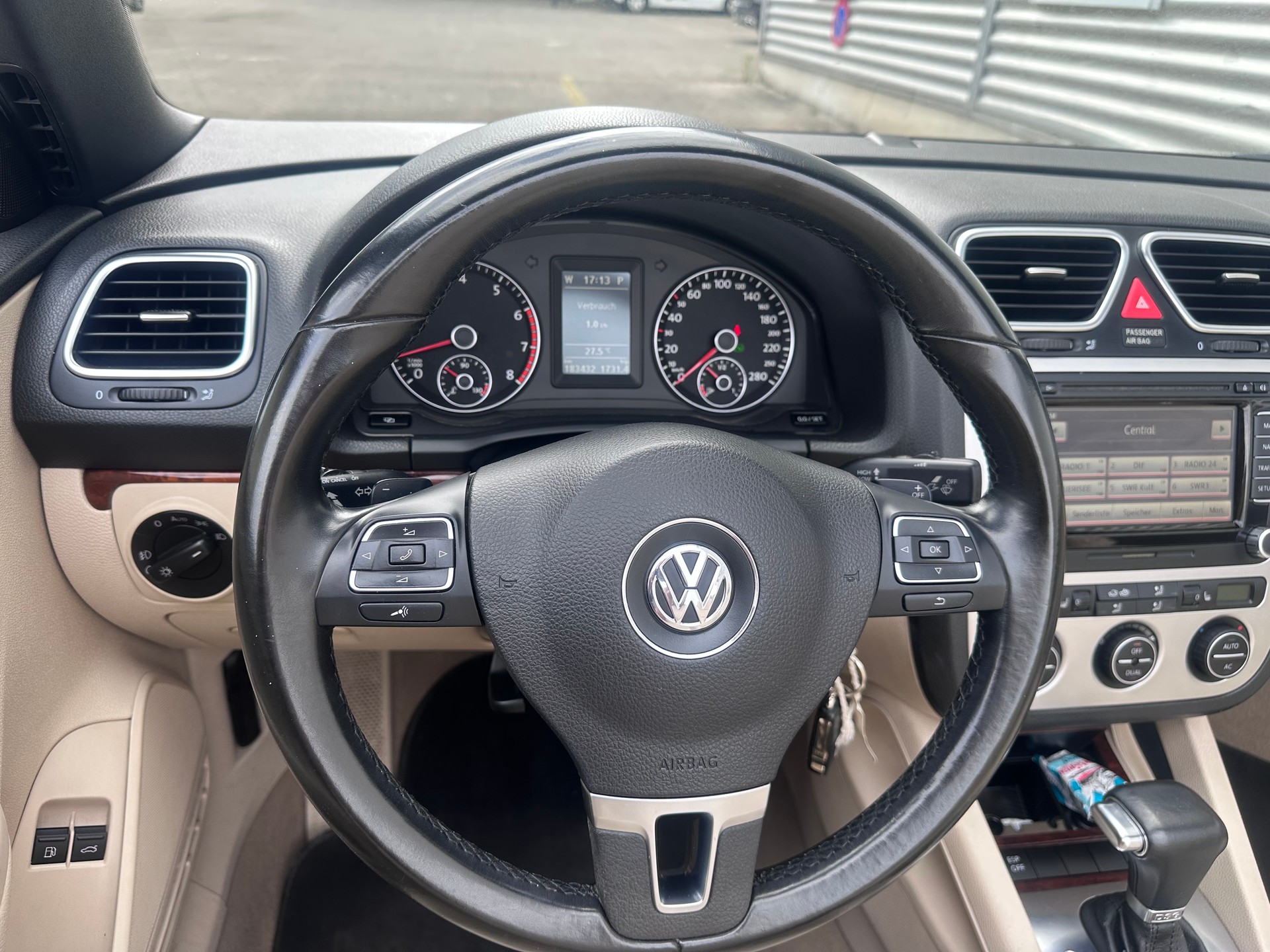 VW Eos 2.0 FSI Turbo White Night DSG-image-12