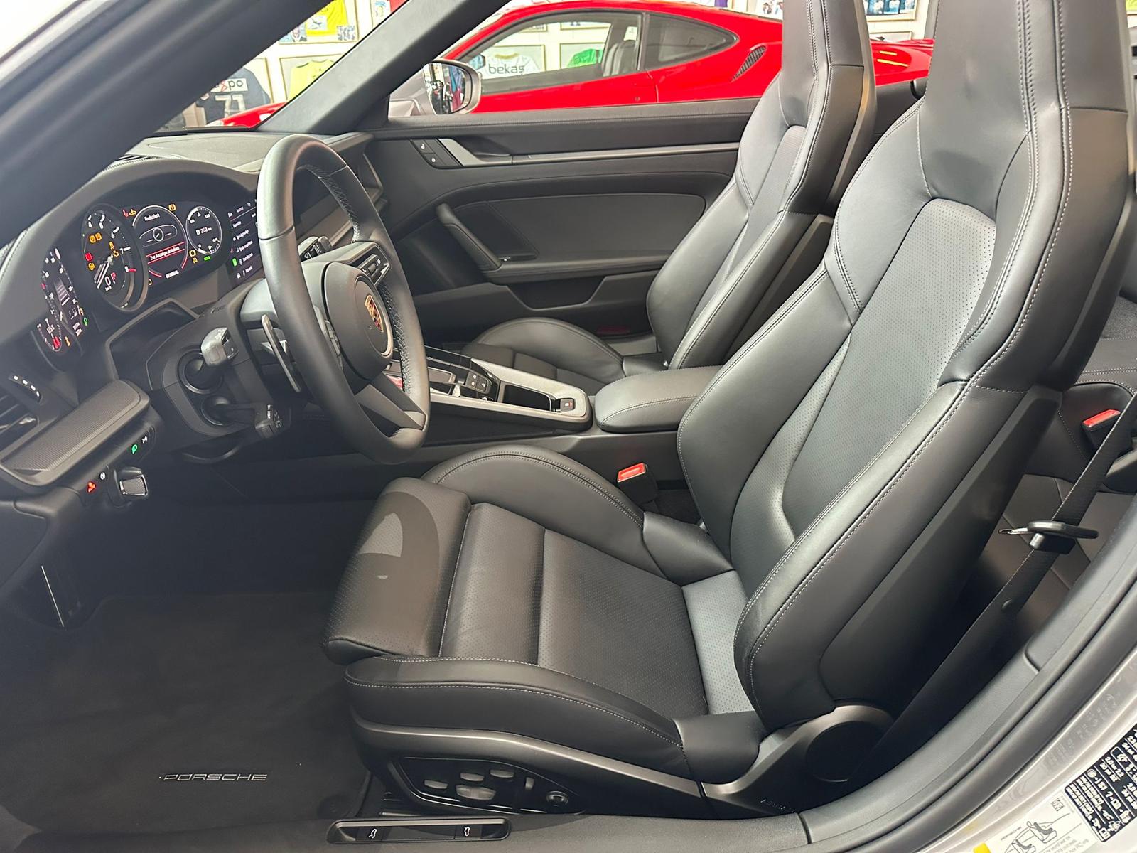 PORSCHE 911 Carrera S Cabriolet-image-15