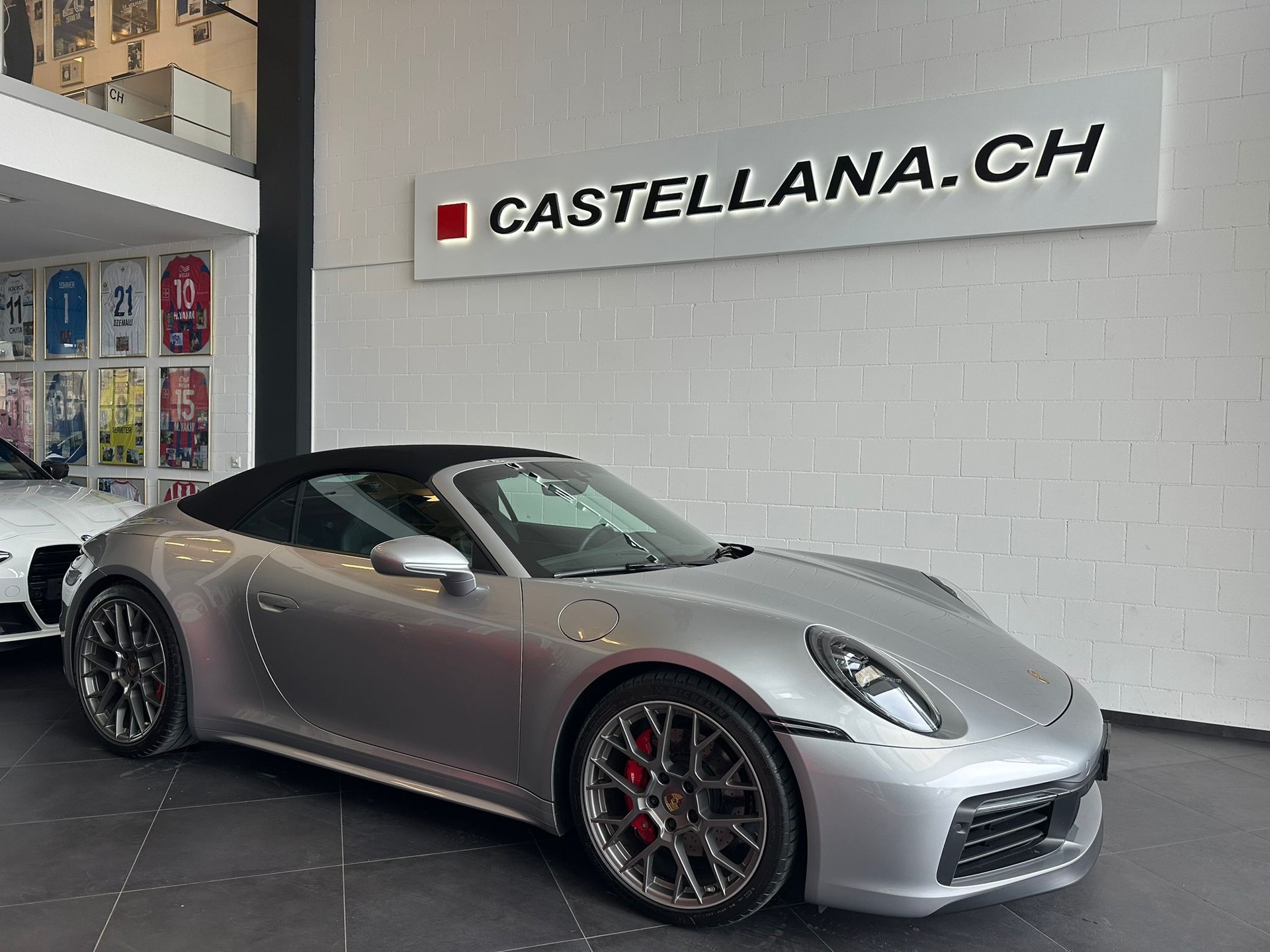 PORSCHE 911 Carrera S Cabriolet-showroom-element-1