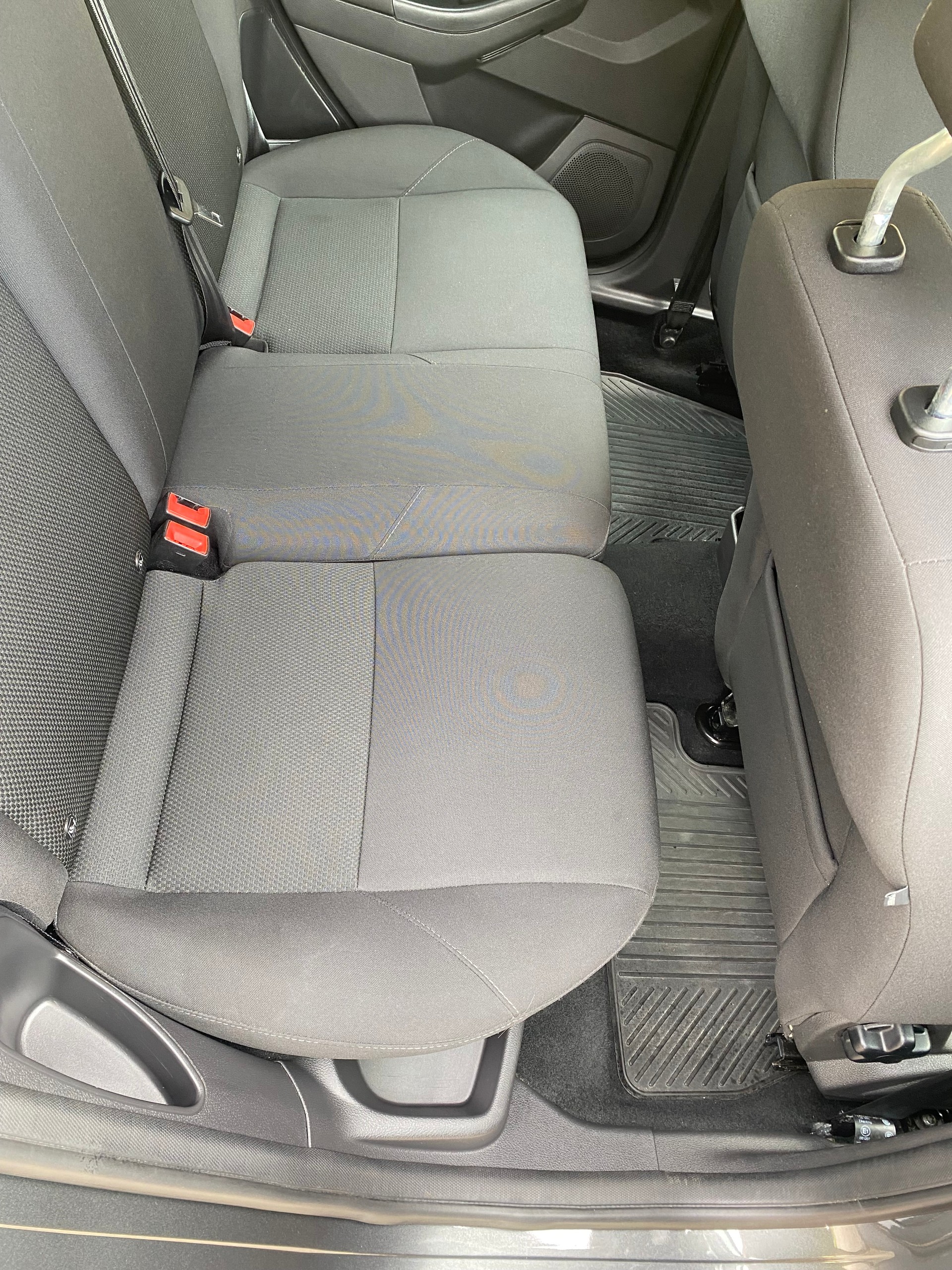 FORD Focus 1.0 SCTi Sync Edition Automatic-image-8