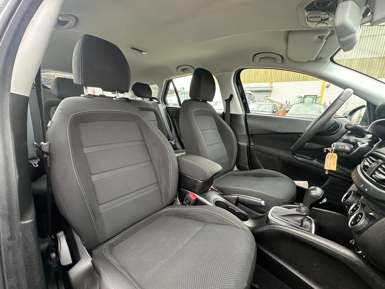 FIAT Tipo 1.6MJ Station Wagon Lounge DCT-image-8