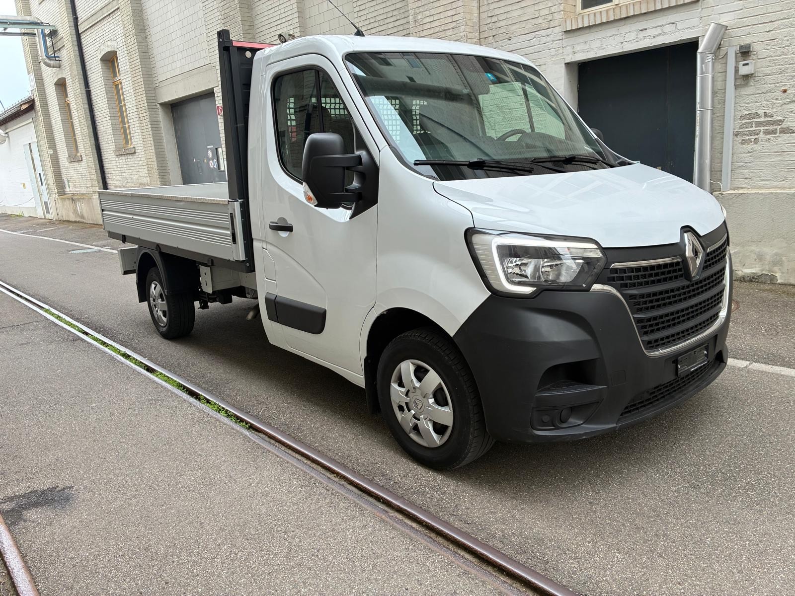 RENAULT Master P35 2.3 Blue dCi 145 L2H1 DB / RJ-image-1