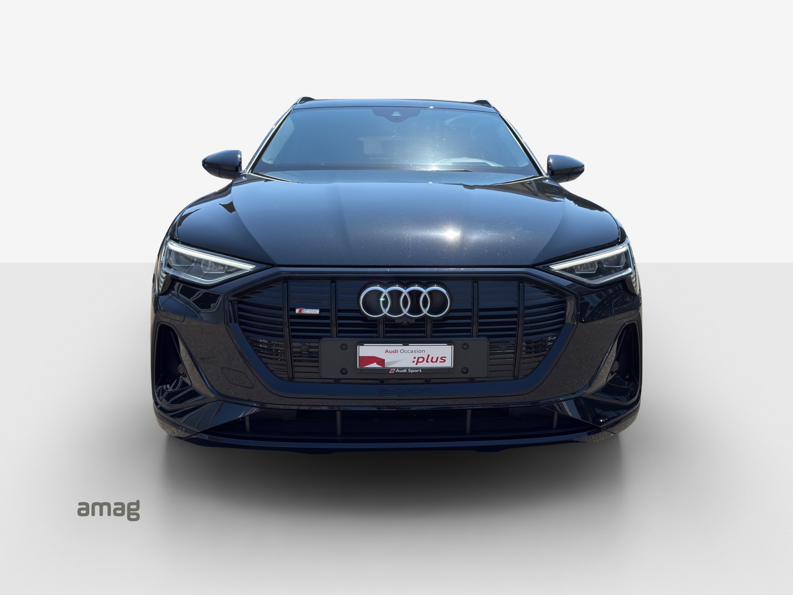 AUDI e-tron 55 S Line Black Edition quattro-image-7