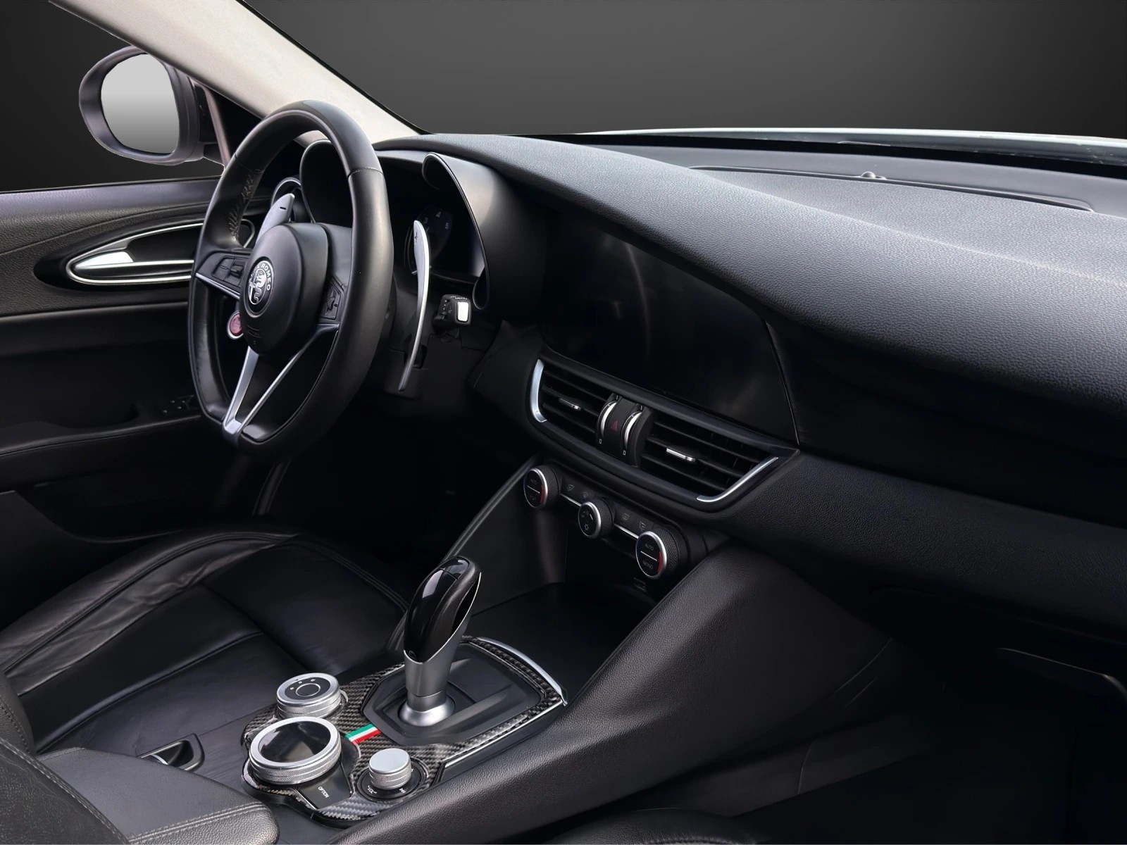 ALFA ROMEO Giulia 2.2 JTDM Super Automatic-image-9