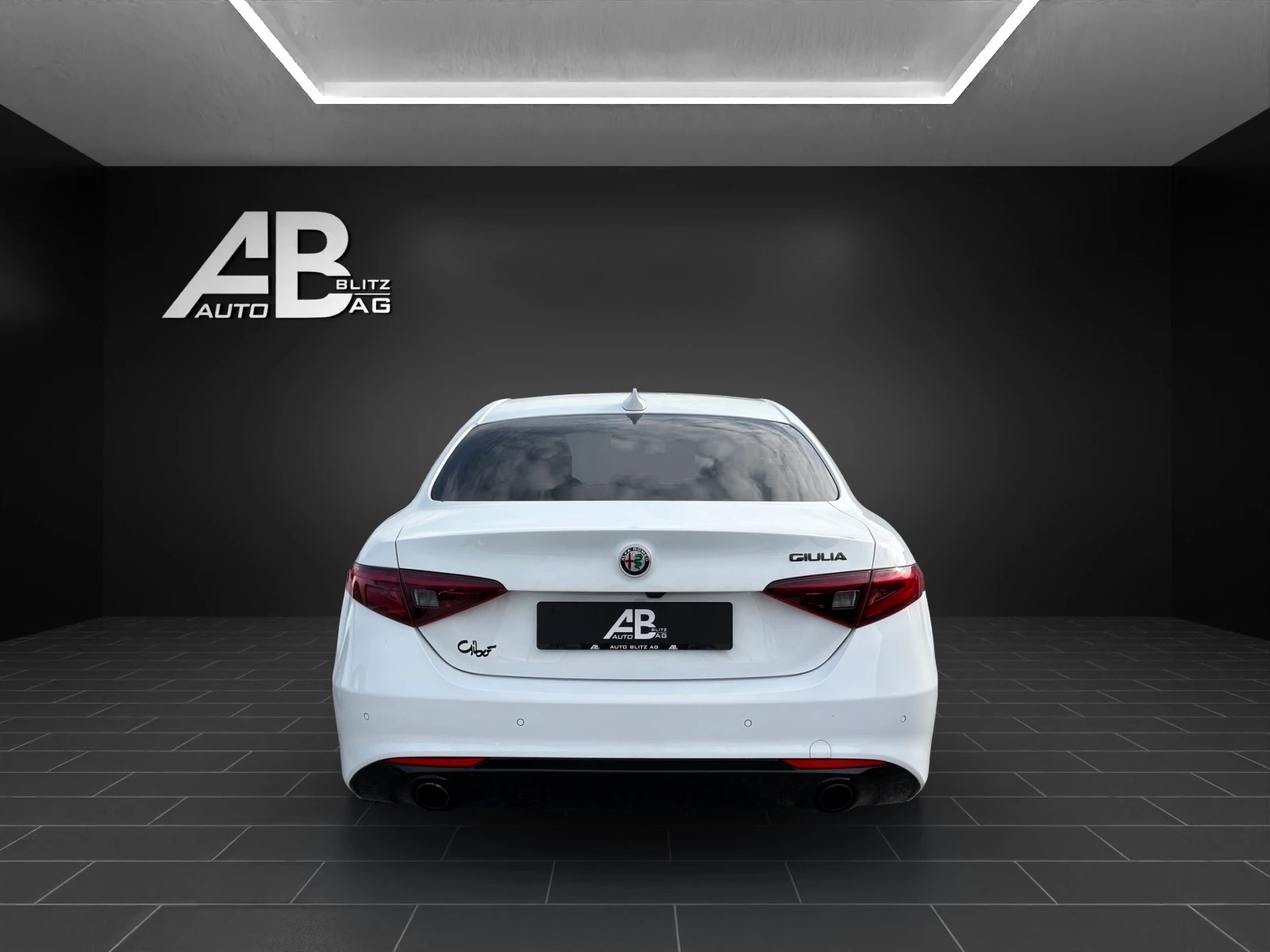 ALFA ROMEO Giulia 2.2 JTDM Super Automatic-image-3