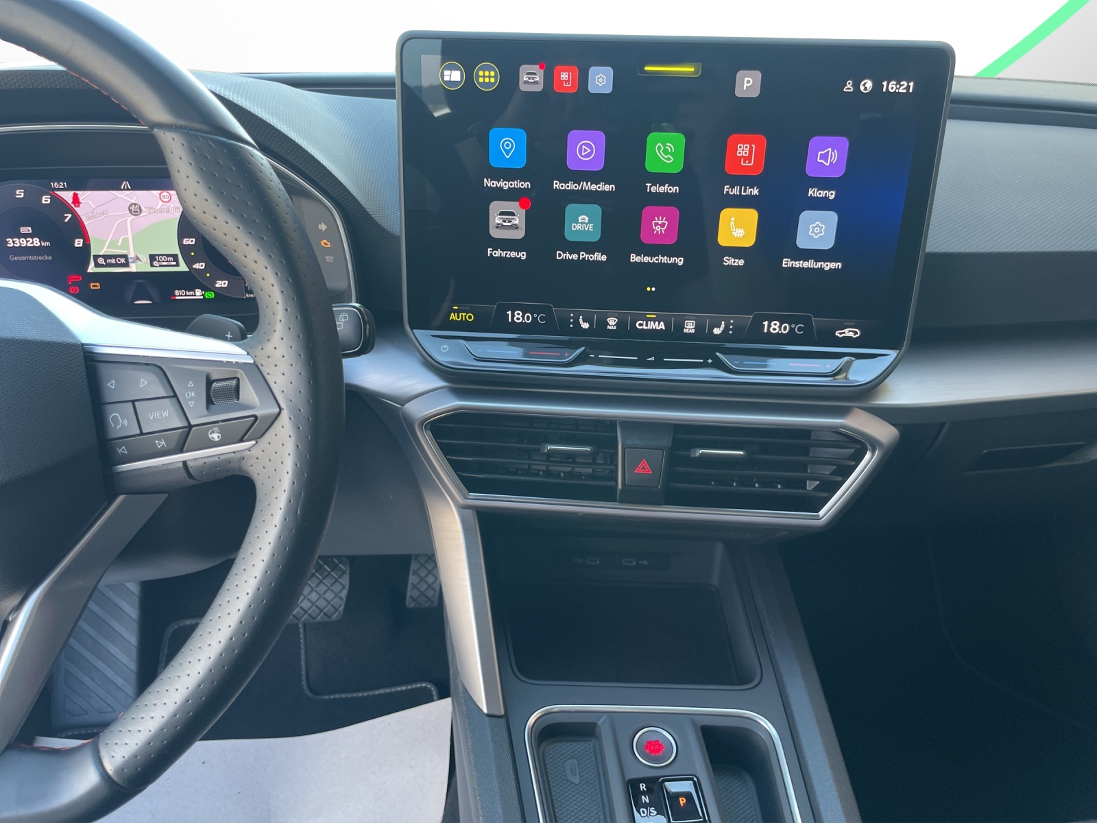 SEAT Leon 1.5 eTSI mHEV DSG FR-image-10
