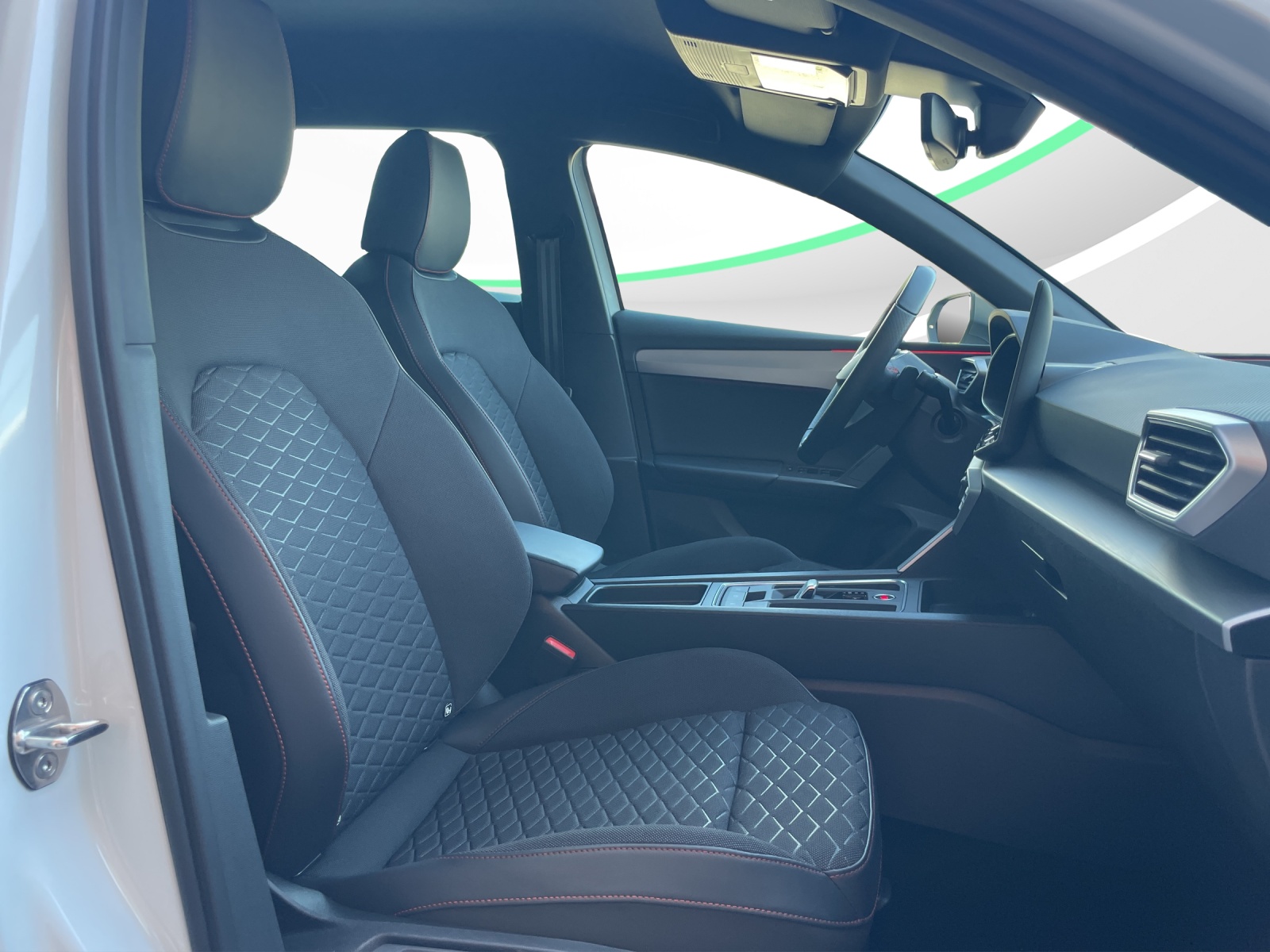 SEAT Leon 1.5 eTSI mHEV DSG FR-image-12