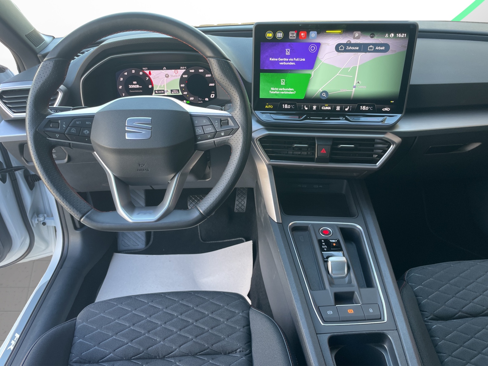 SEAT Leon 1.5 eTSI mHEV DSG FR-image-9