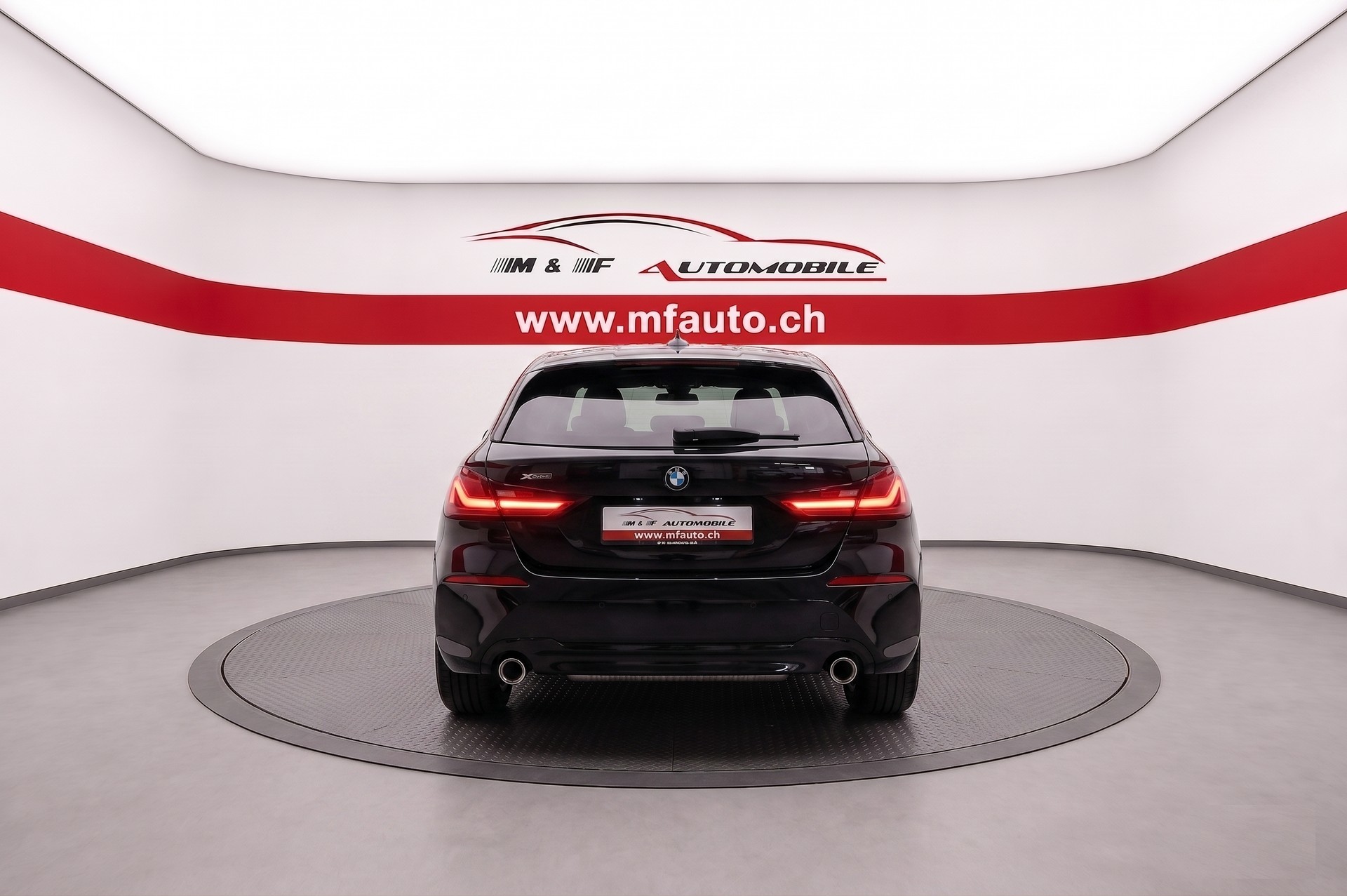 BMW 118i CH FAHRZEUG-image-4