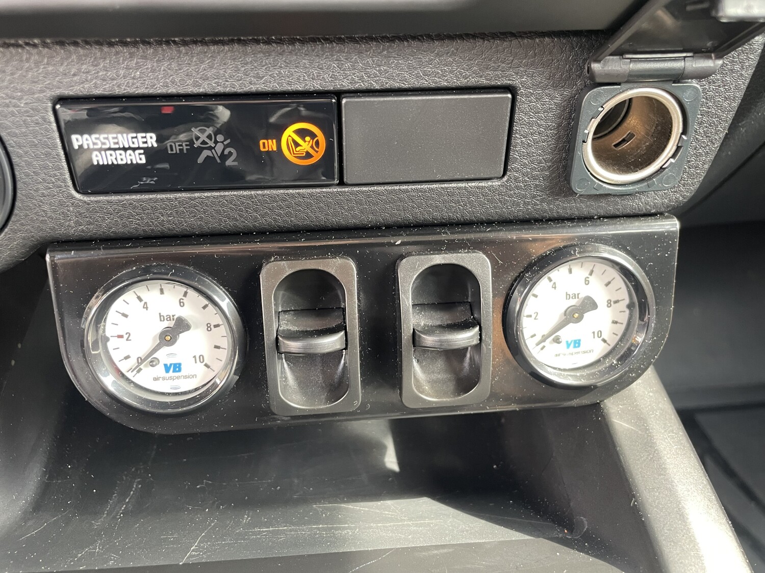 ISUZU D-Max Space 1.9 DDi N 60BB 4x4-image-2