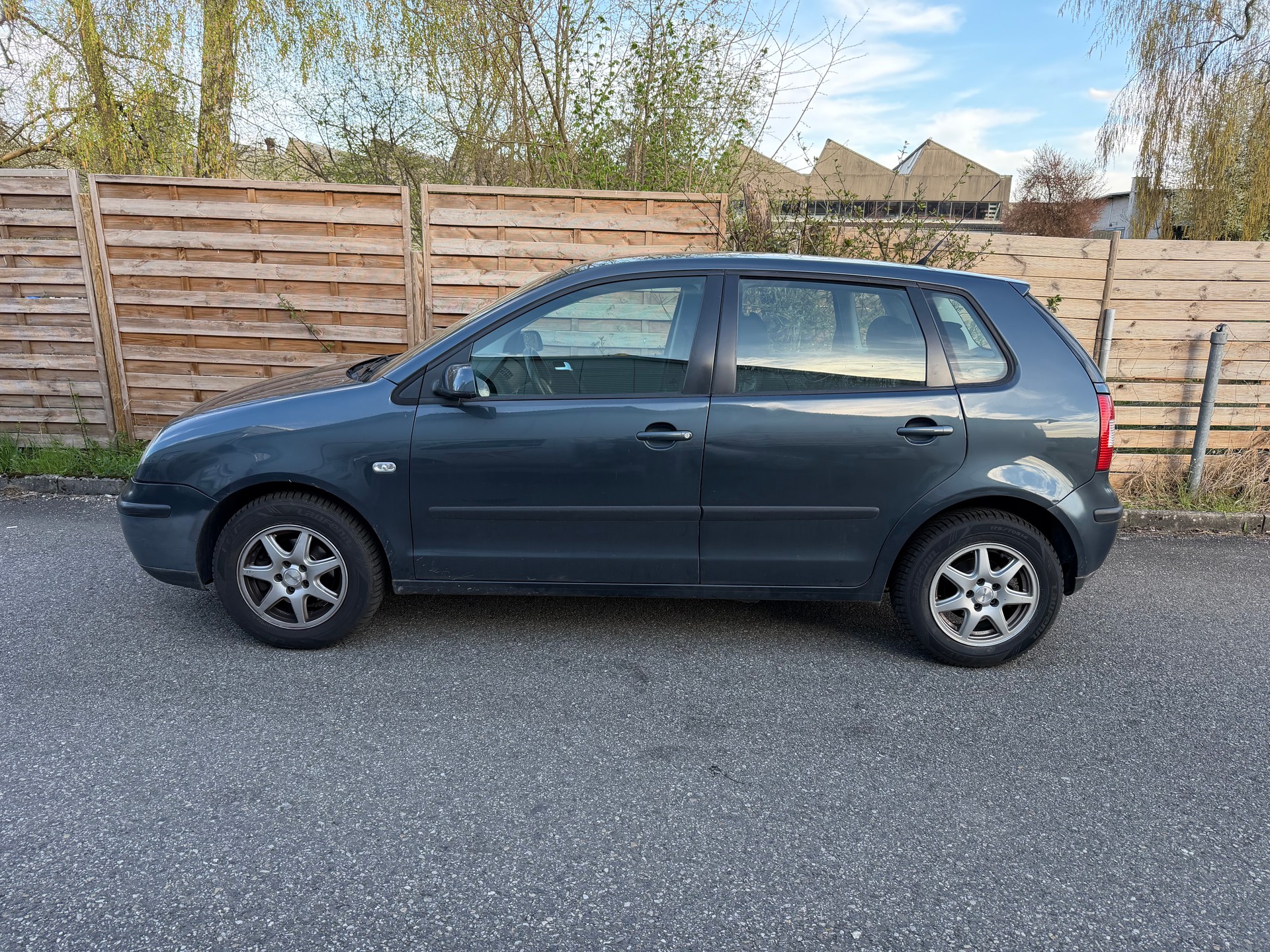 VW Polo 1.4 16V FSI Highline-image-2
