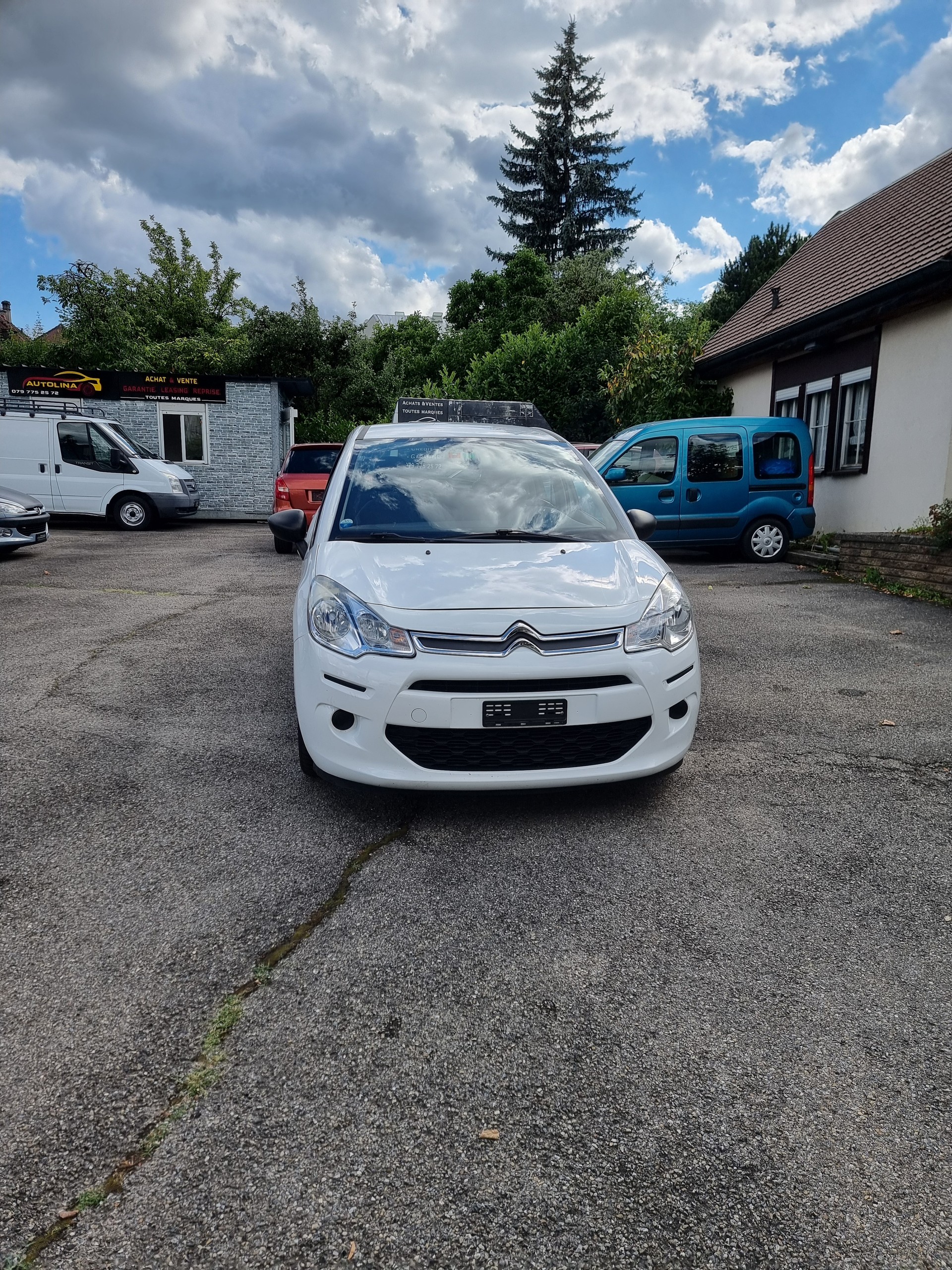 CITROEN C3 1.0i Attraction-image-2
