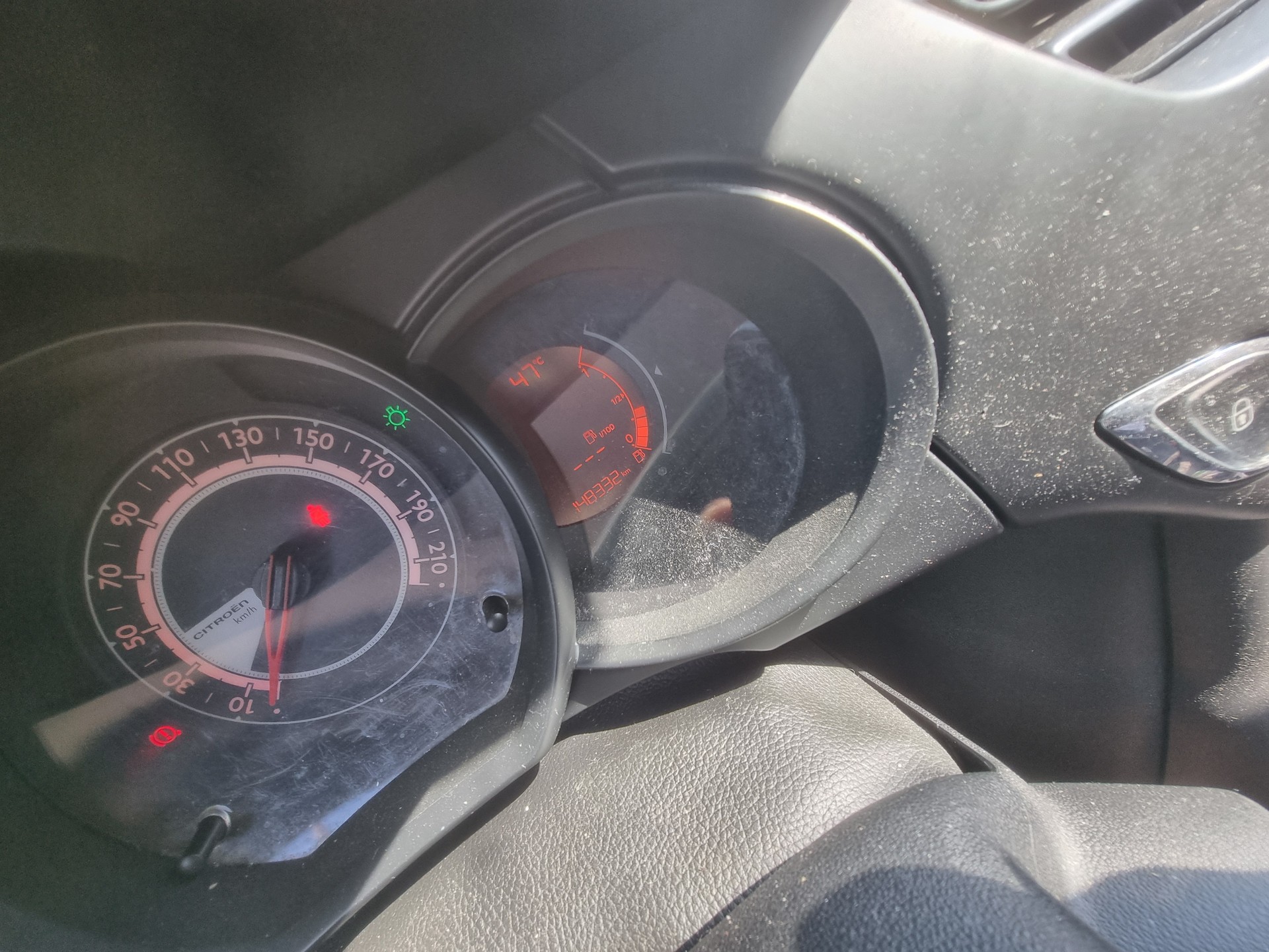 CITROEN C3 1.0i Attraction-image-12