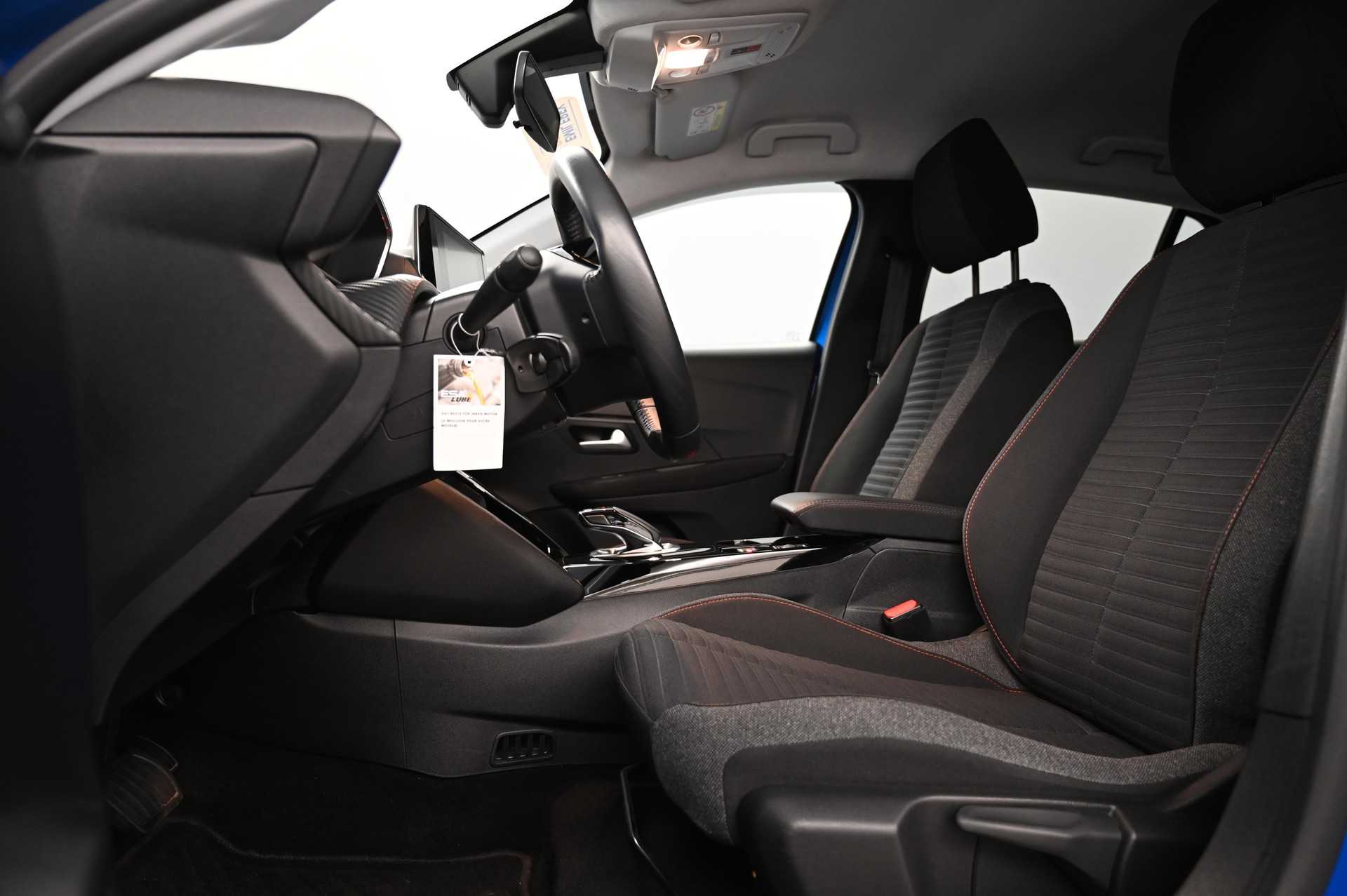 PEUGEOT 208 e-Active Pack-image-4