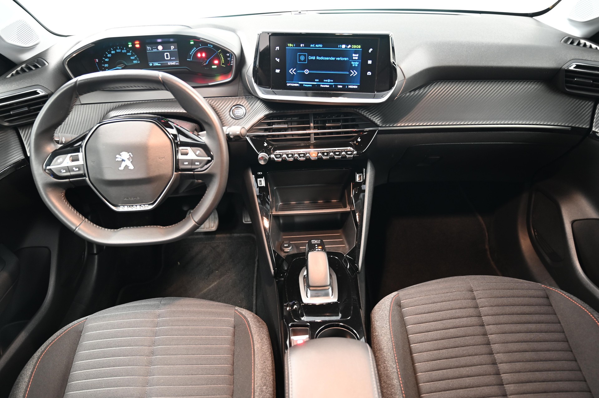 PEUGEOT 208 e-Active Pack-image-6