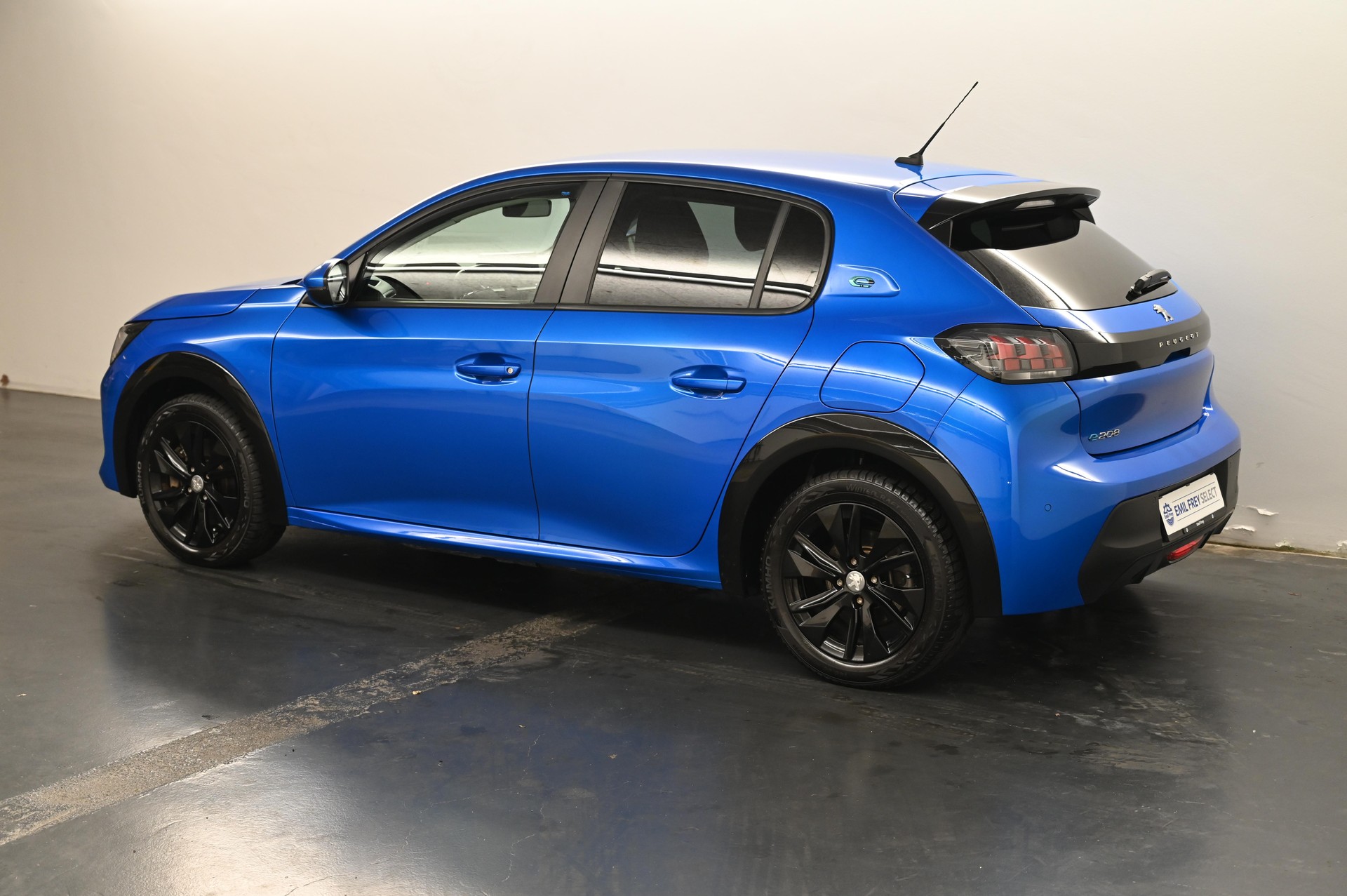 PEUGEOT 208 e-Active Pack-image-3