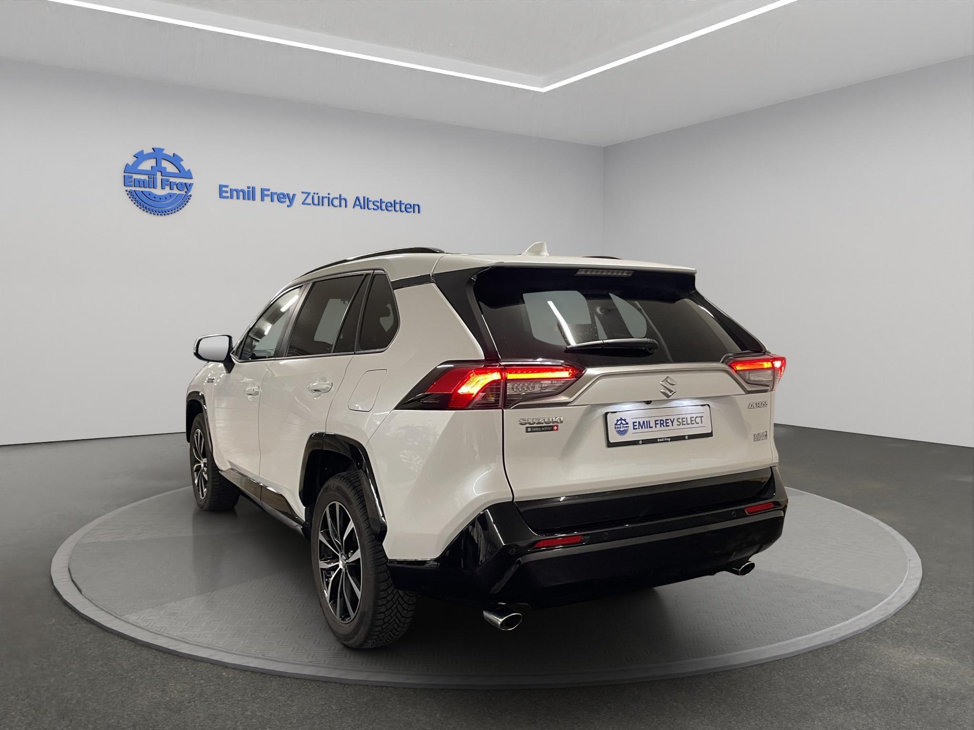 SUZUKI Across 2.5 PHEV Compact Top 4x4-showroom-element-2