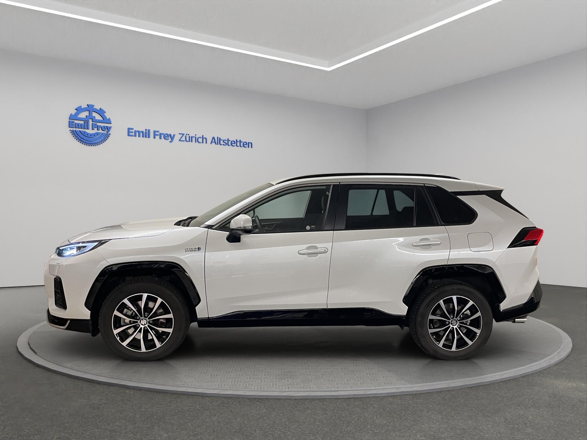 SUZUKI Across 2.5 PHEV Compact Top 4x4-showroom-element-3