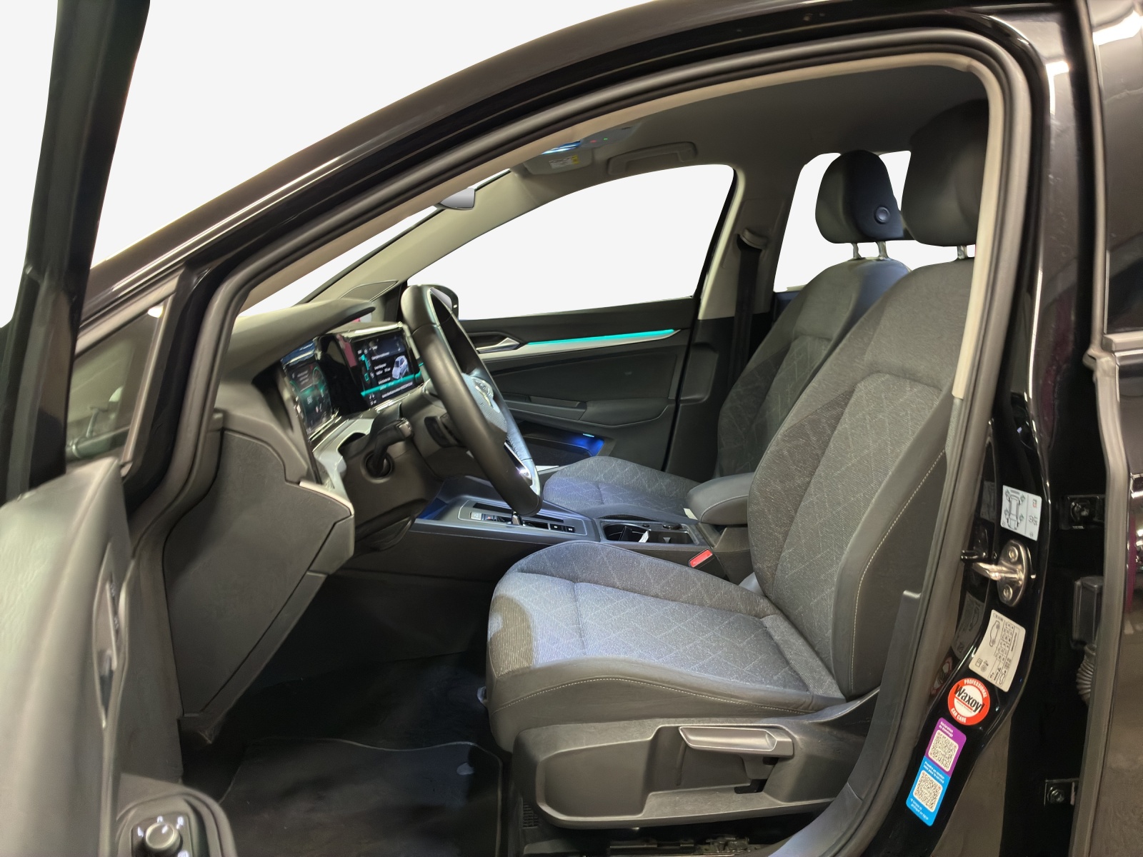 VW Golf 1.0 eTSI mHEV ACTLife DSG-image-7