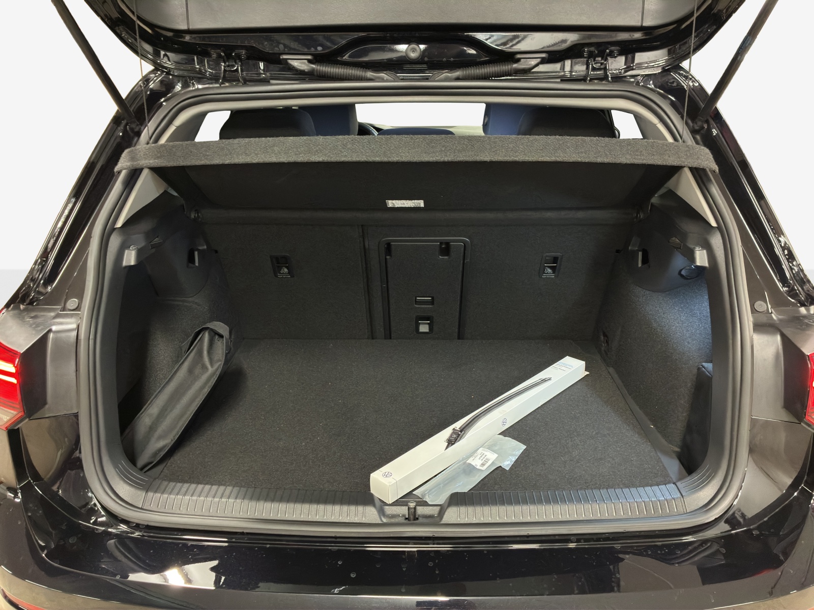 VW Golf 1.0 eTSI mHEV ACTLife DSG-image-12