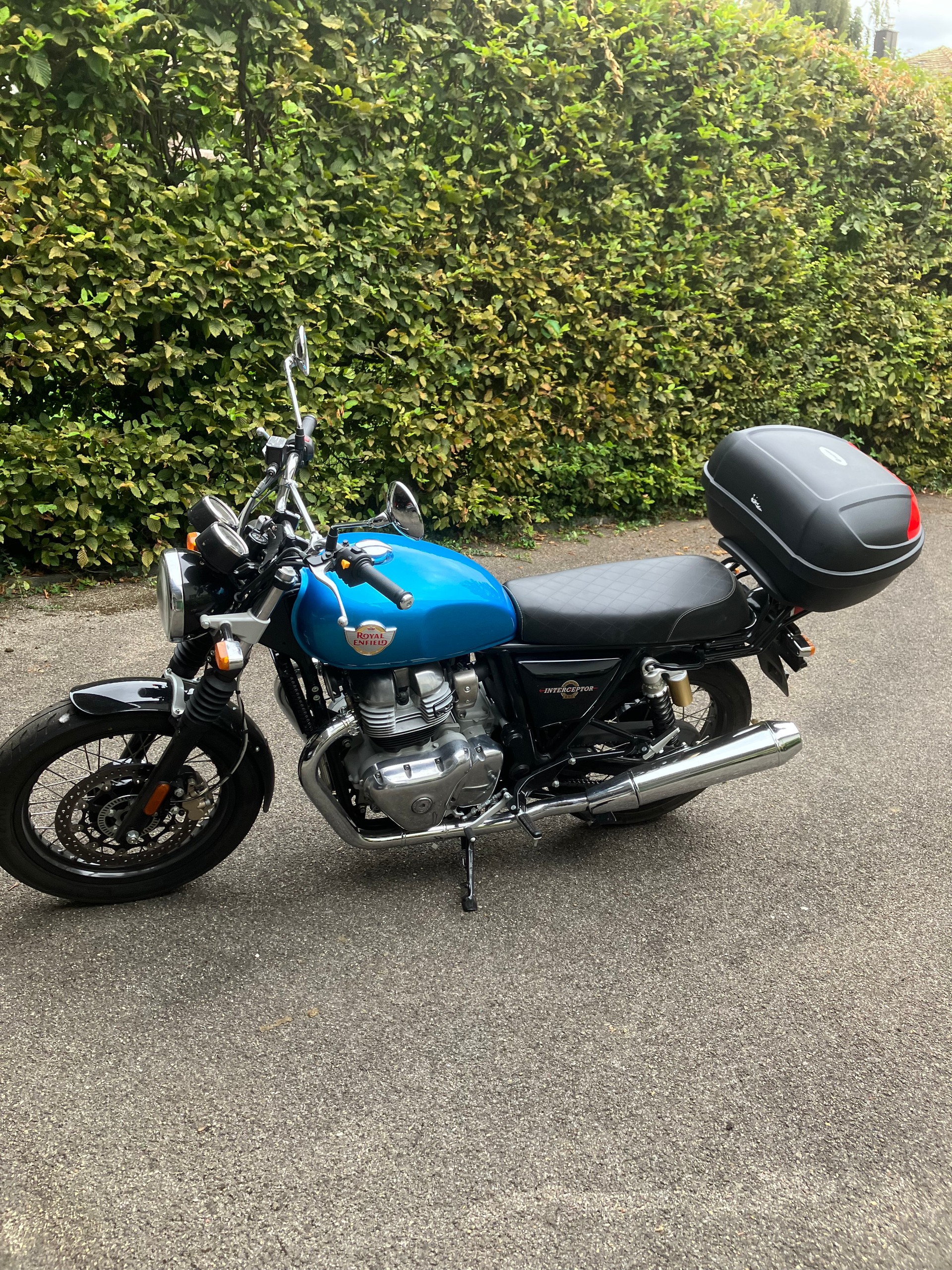ROYAL ENFIELD Interceptor 650 Standard