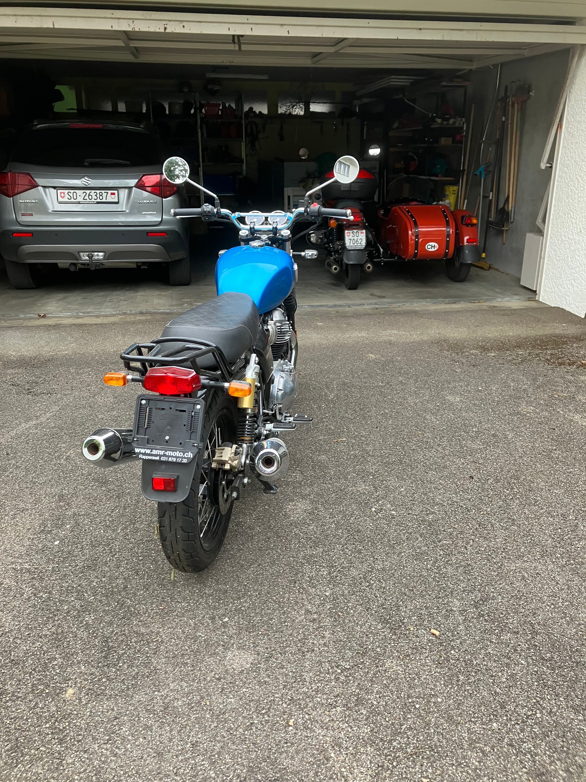 ROYAL ENFIELD Interceptor 650 Standard-image-2
