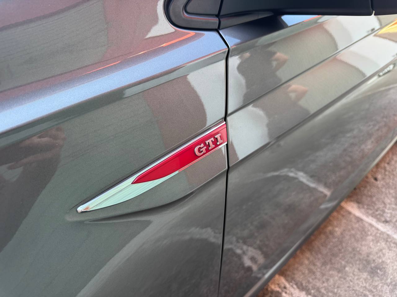 VW Polo 2.0 TSI GTI DSG-image-12