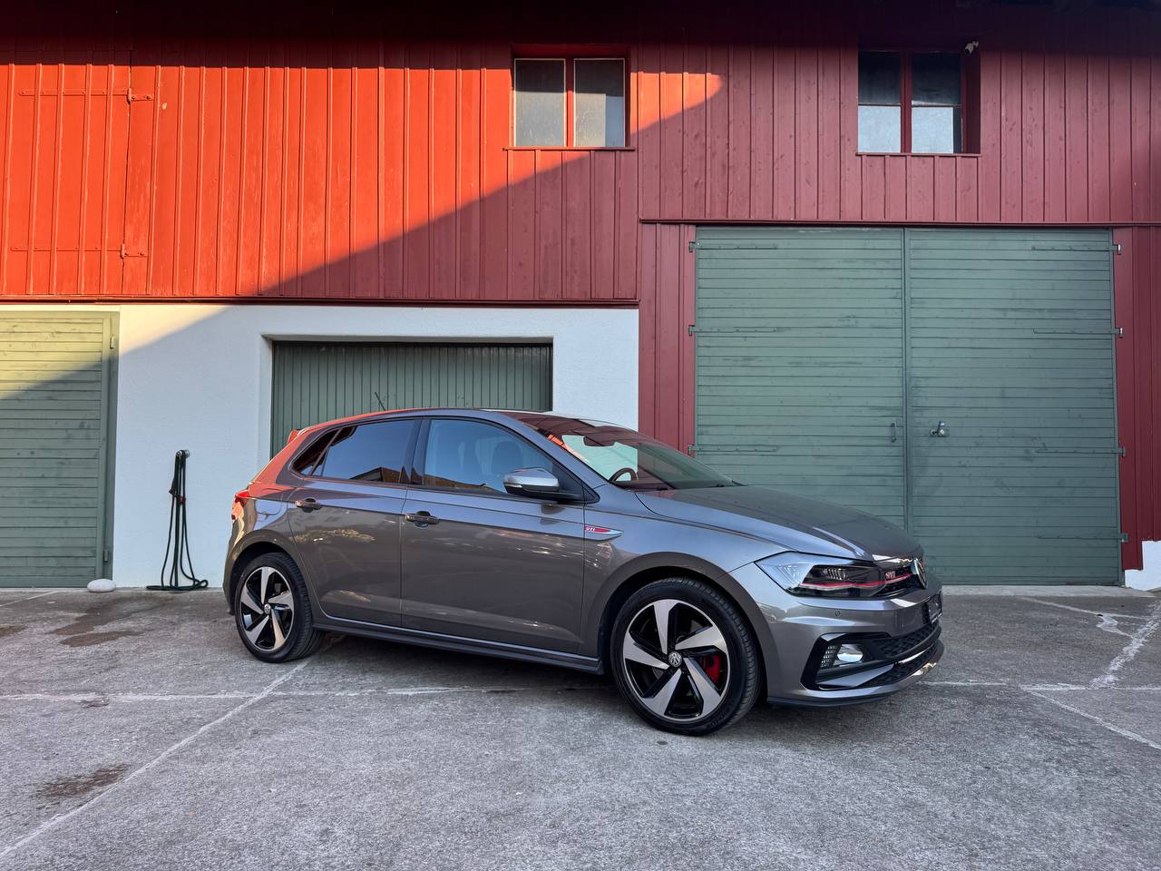 VW Polo 2.0 TSI GTI DSG-image-4