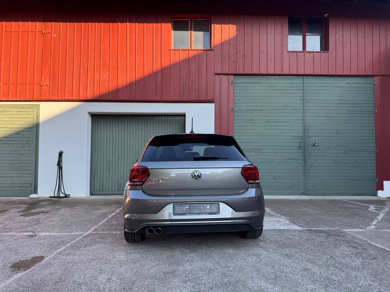 VW Polo 2.0 TSI GTI DSG-image-2