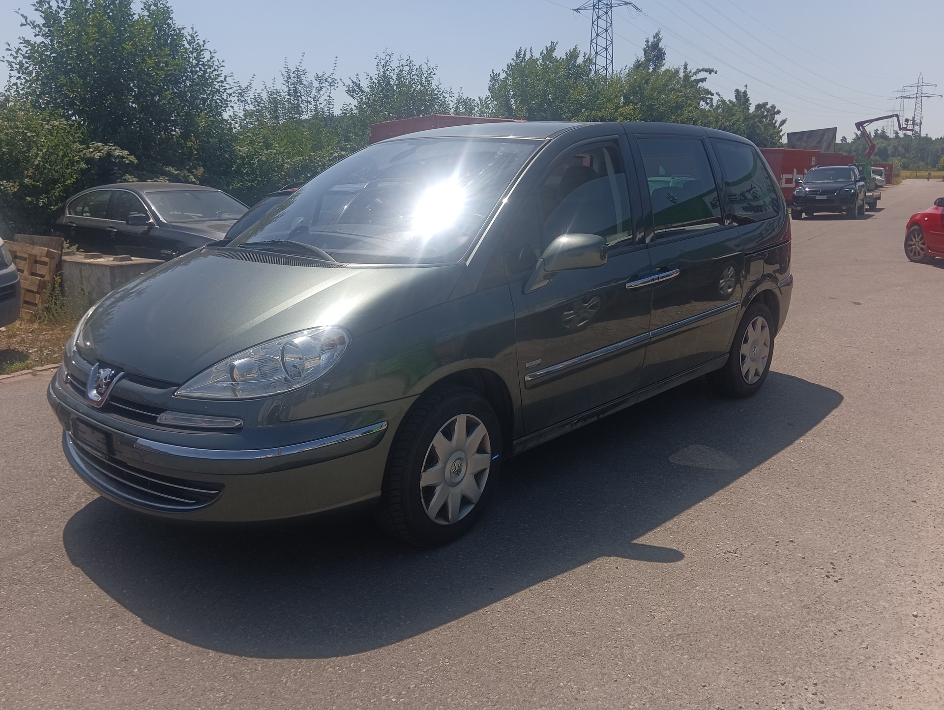PEUGEOT 807 2.0 16V HDi Swiss Edition-image-1