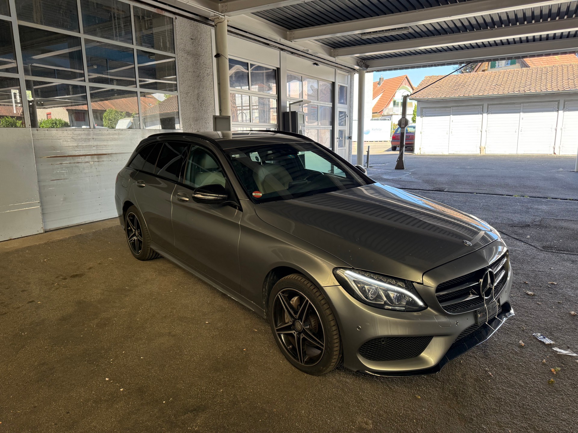 MERCEDES-BENZ C 220 BlueTEC AMG Line 7G-Tronic-image-2