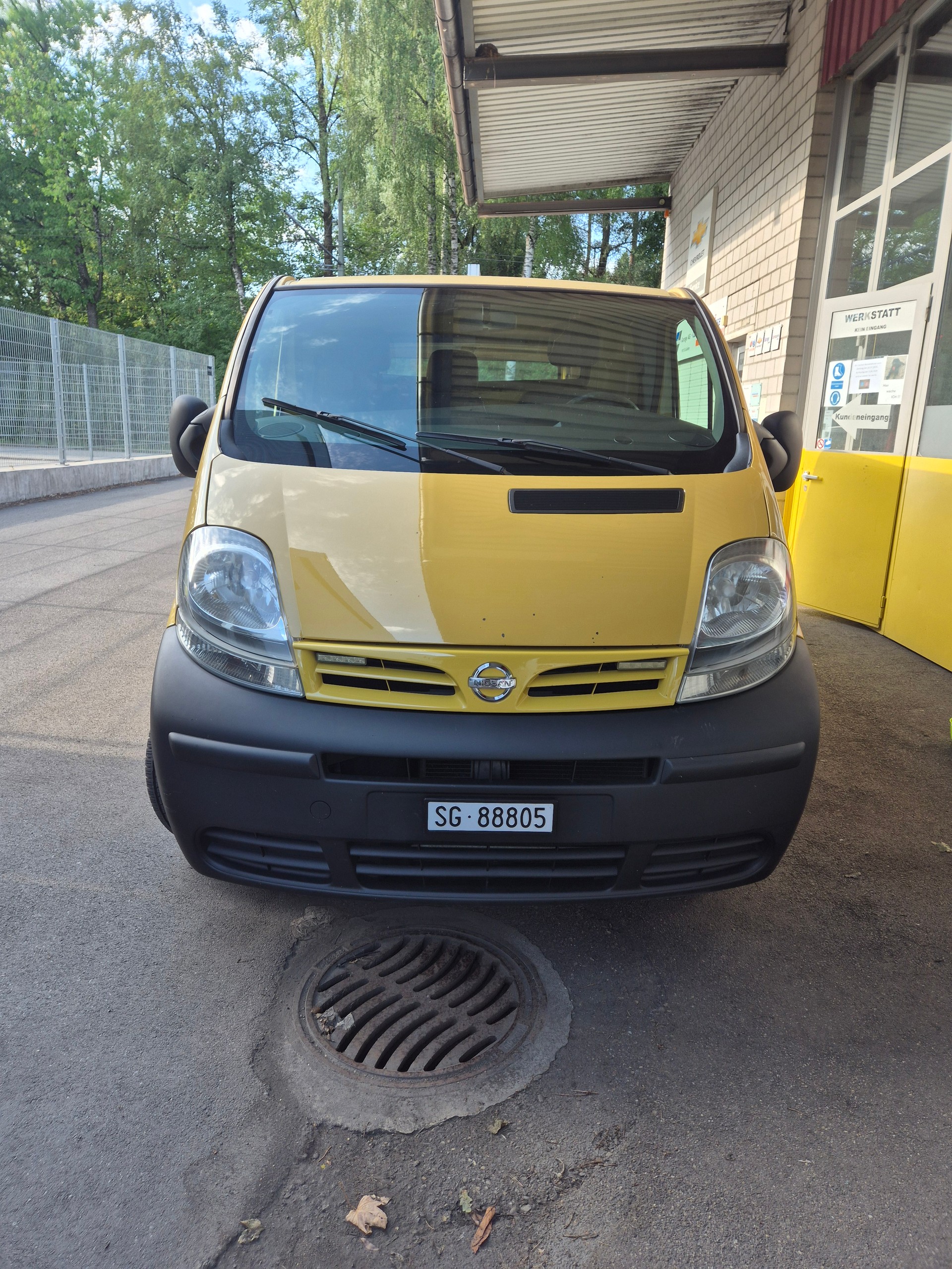 VW Nissan Capstar-image-0