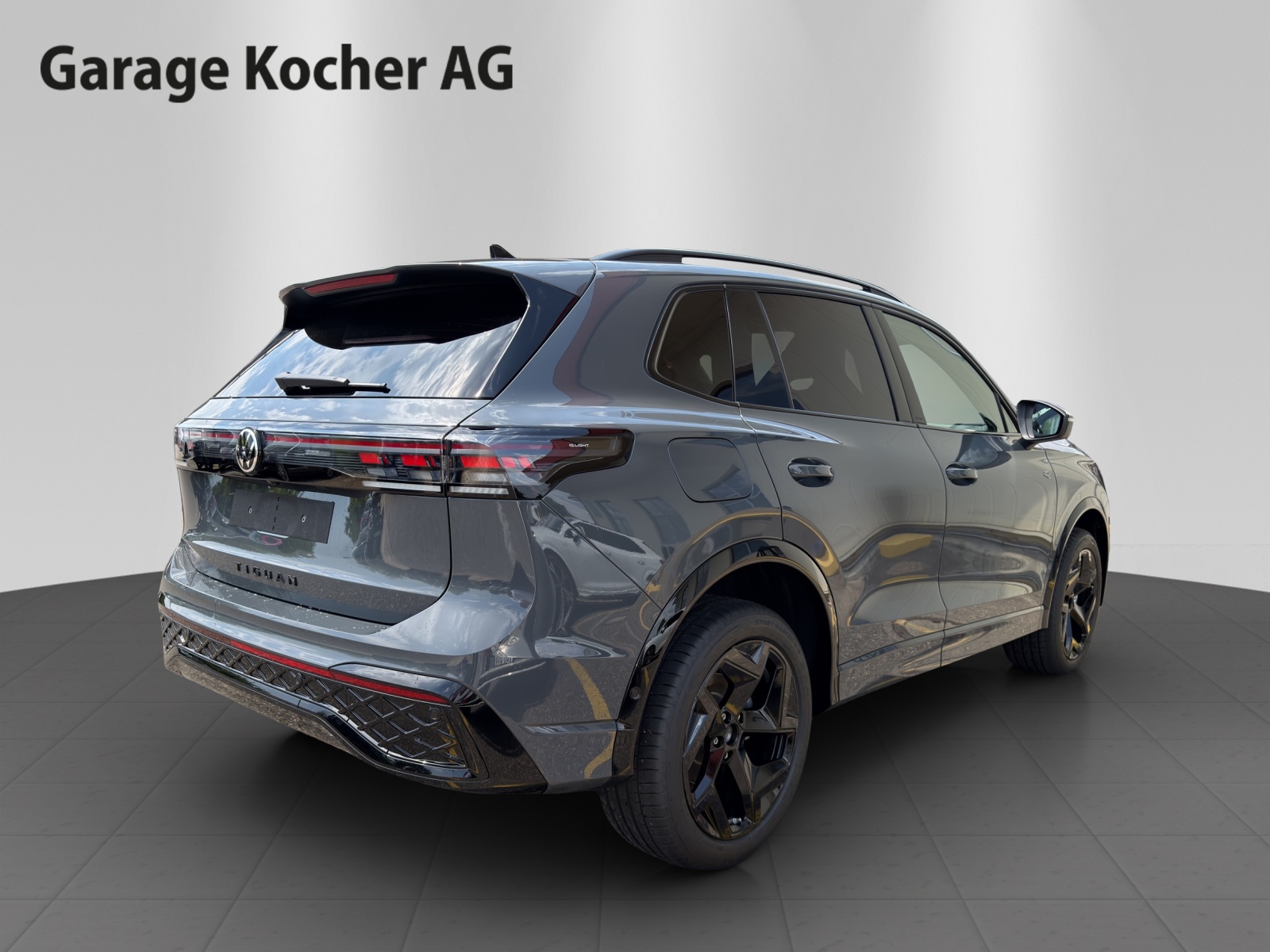 VW Tiguan 2.0 TSI DSG R-Line 4Motion-image-5