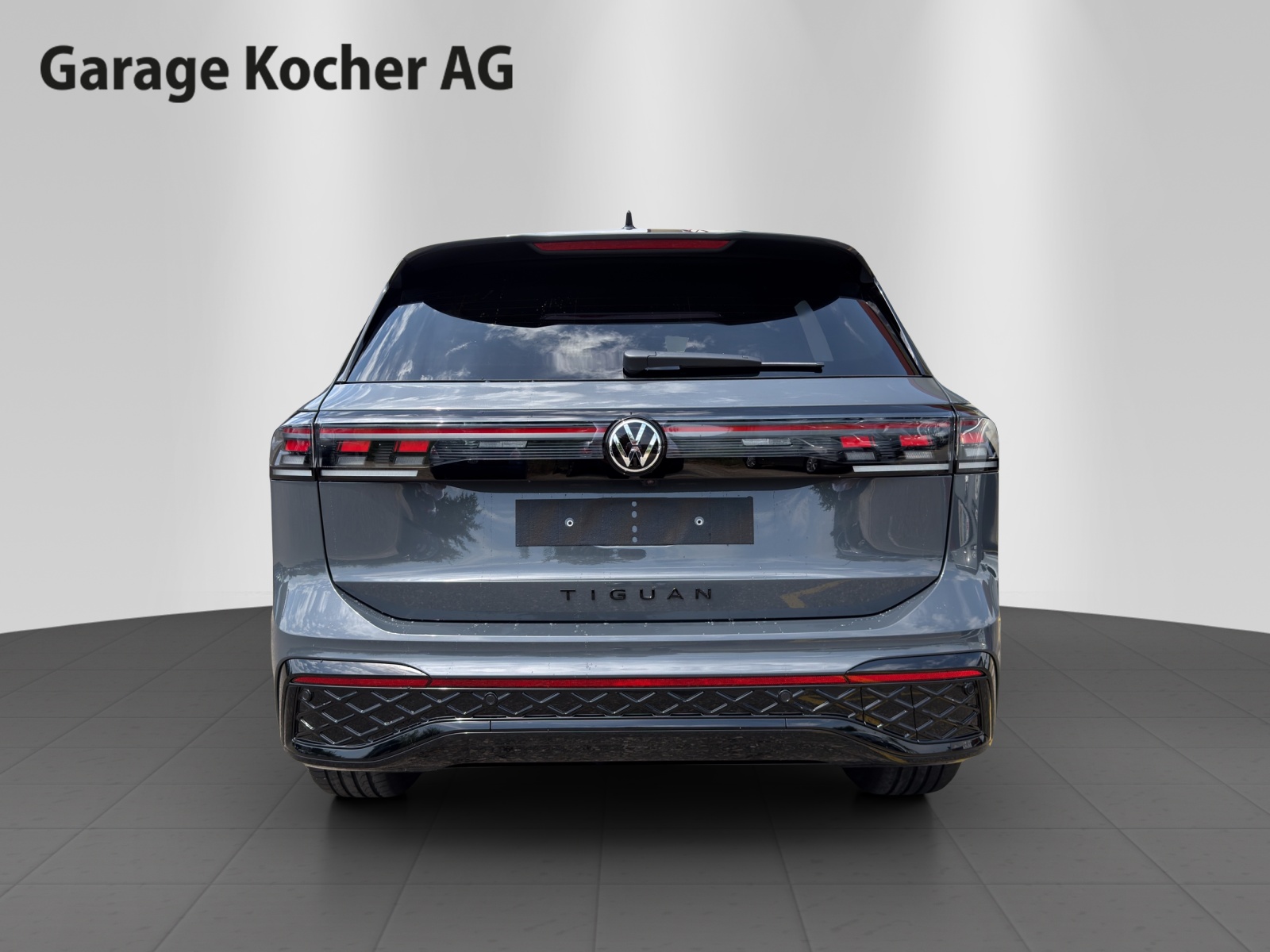 VW Tiguan 2.0 TSI DSG R-Line 4Motion-showroom-element-3
