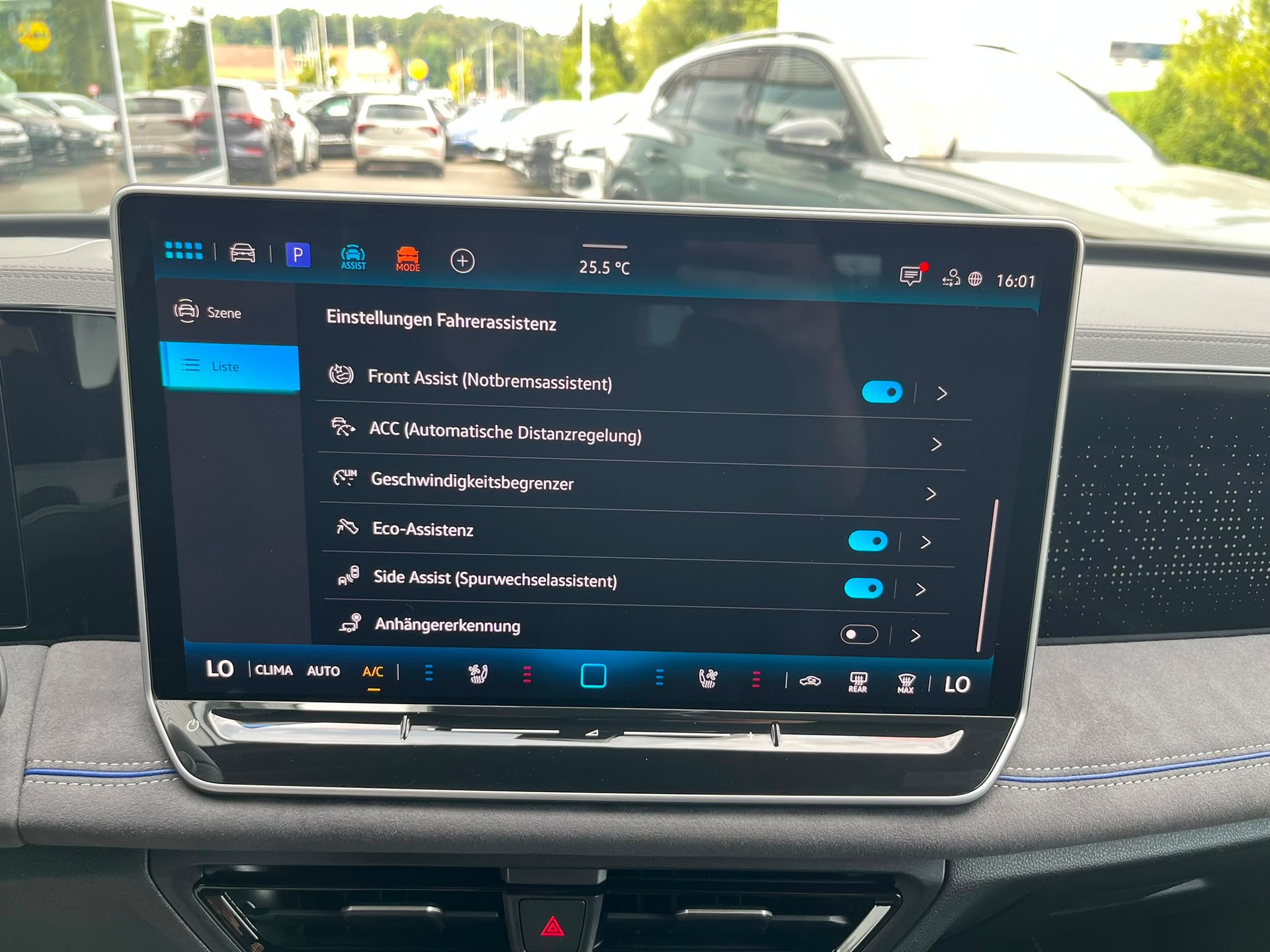 VW Tiguan 2.0 TSI DSG R-Line 4Motion-image-10