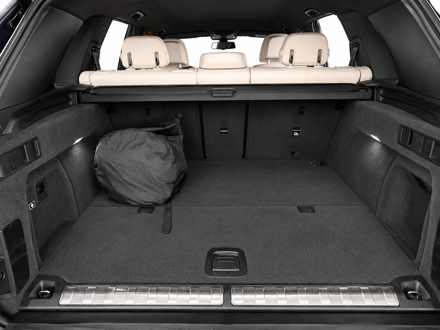 BMW X5 45e xDrive SAG CH FAHRZEUG-image-7