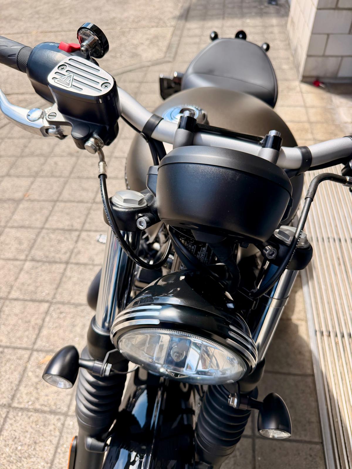 TRIUMPH Bonneville 1200 Bobber ABS-image-8