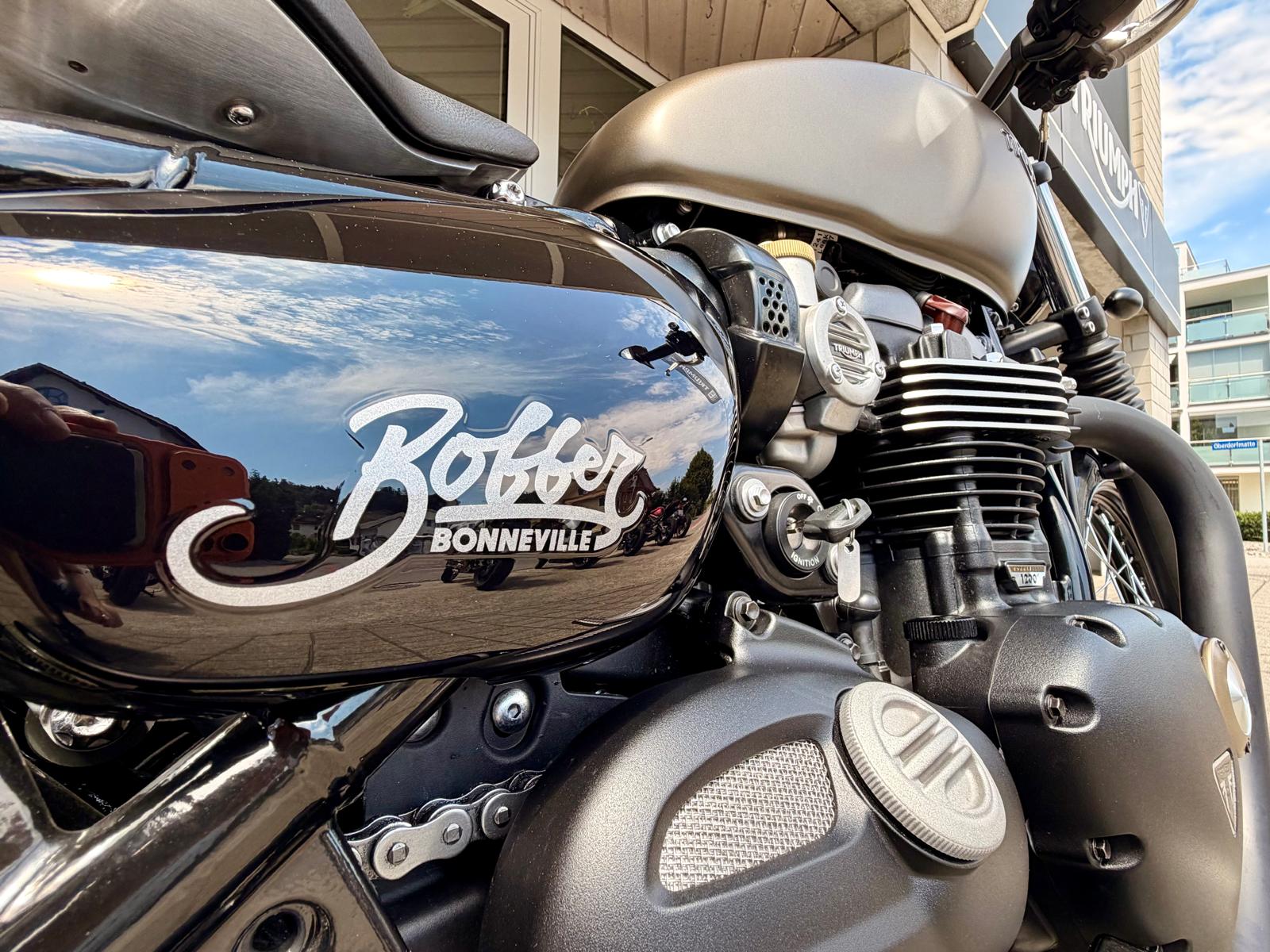 TRIUMPH Bonneville 1200 Bobber ABS-image-11