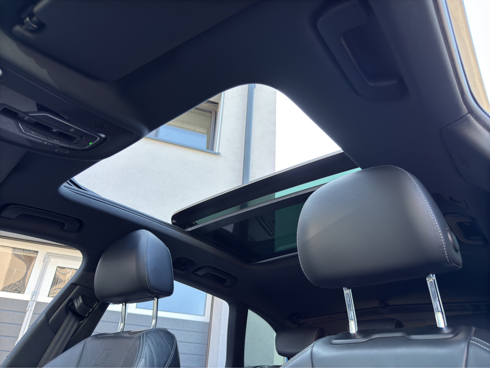 AUDI A4 Avant 2.0 TFSI Sport quattro S-Line-image-33