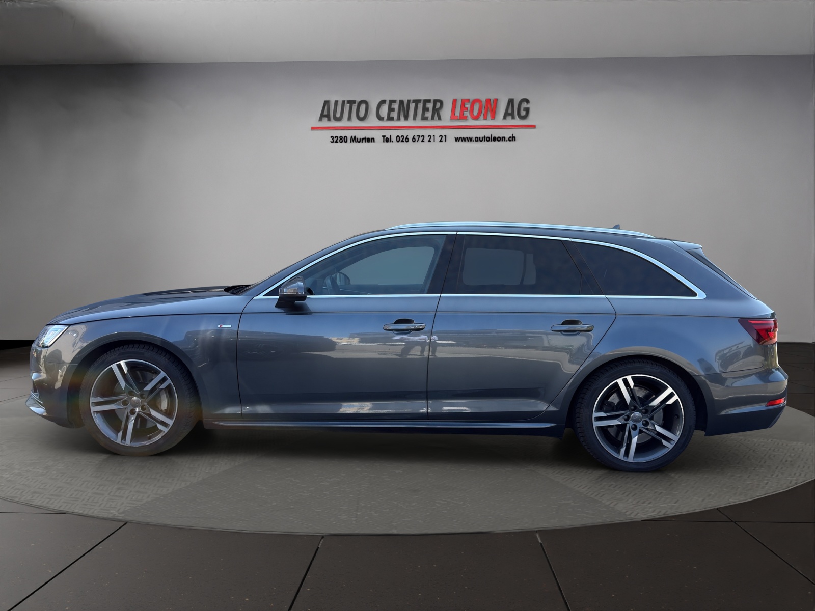 AUDI A4 Avant 2.0 TFSI Sport quattro S-Line-showroom-element-2