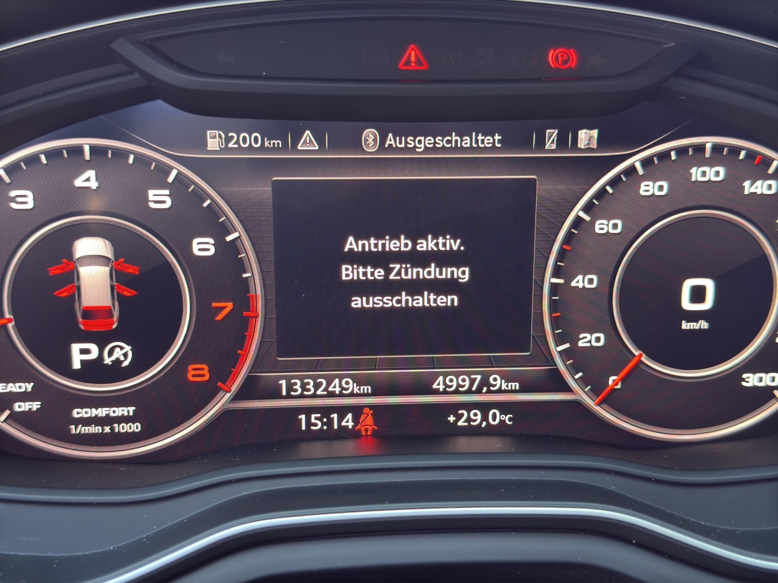 AUDI A4 Avant 2.0 TFSI Sport quattro S-Line-image-10