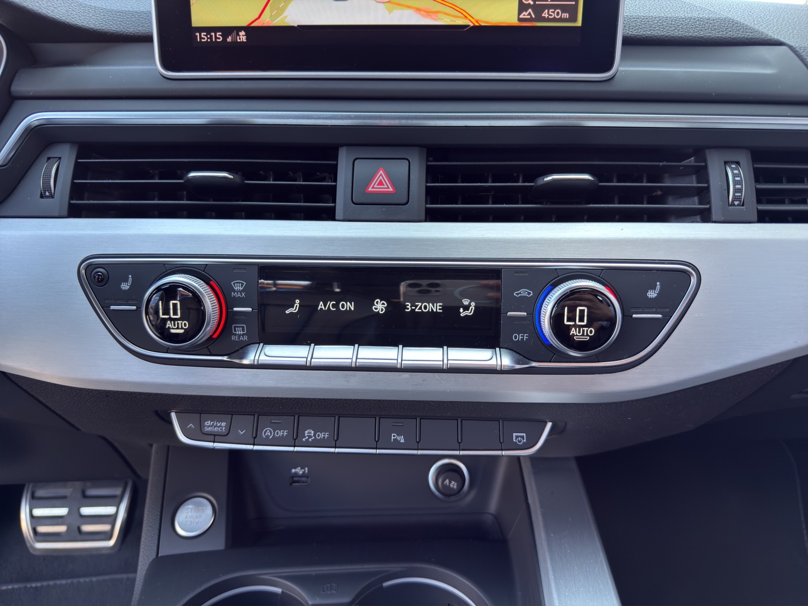 AUDI A4 Avant 2.0 TFSI Sport quattro S-Line-image-15
