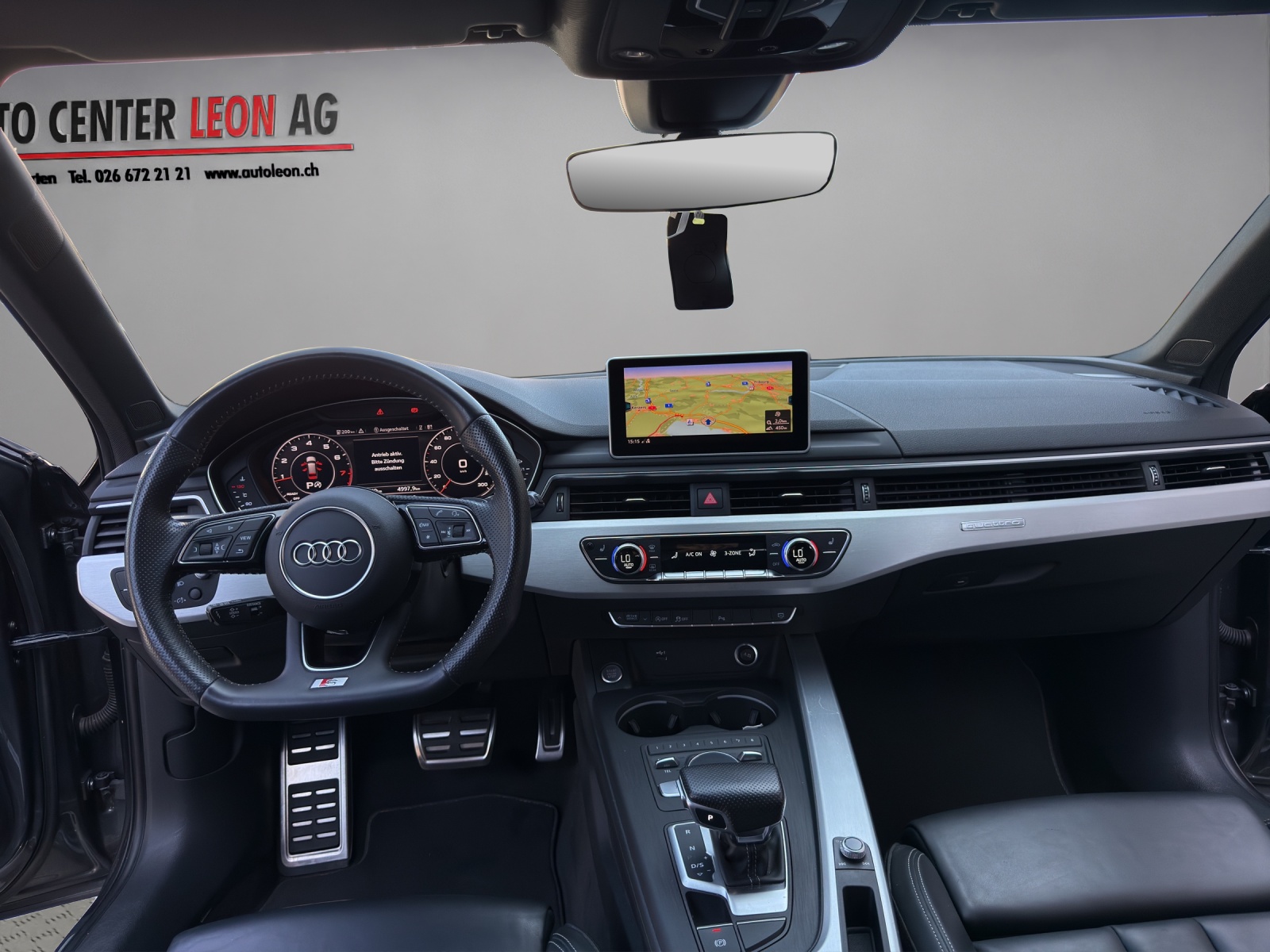 AUDI A4 Avant 2.0 TFSI Sport quattro S-Line-image-13