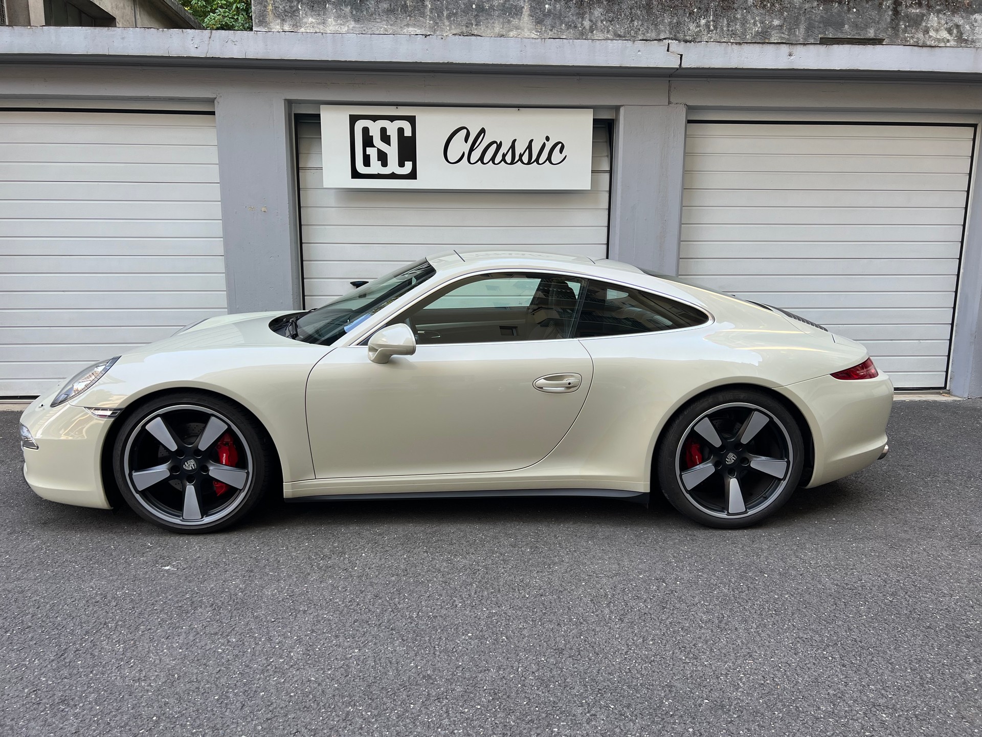 PORSCHE 911 Carrera S 50 Years PDK