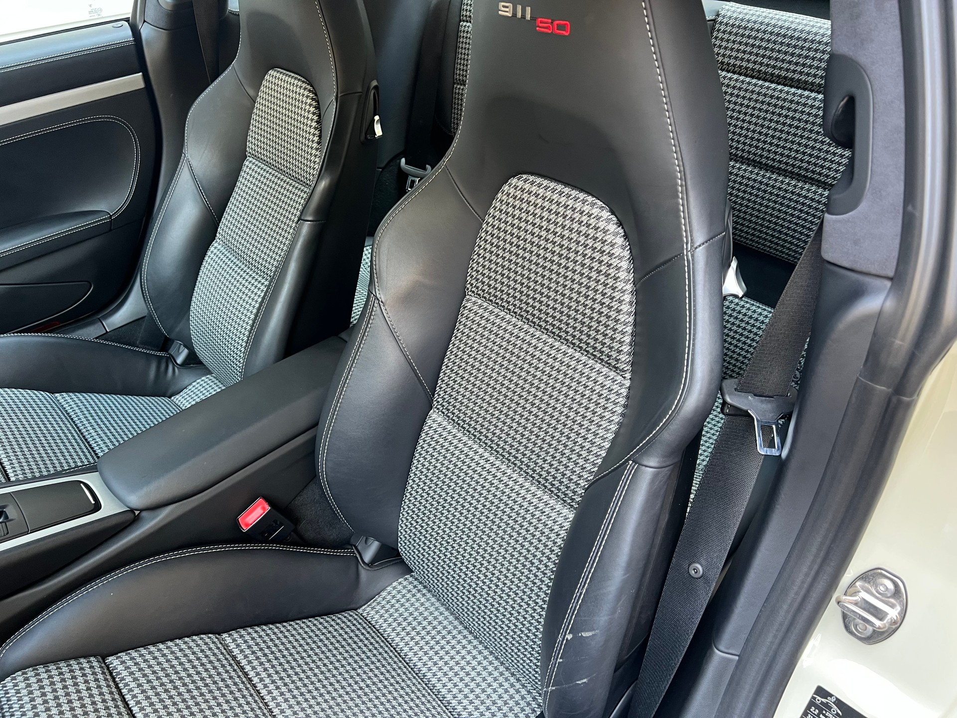 PORSCHE 911 Carrera S 50 Years PDK-image-12