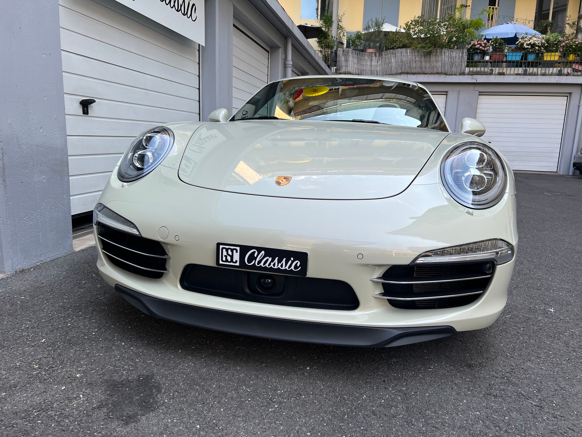PORSCHE 911 Carrera S 50 Years PDK-image-3